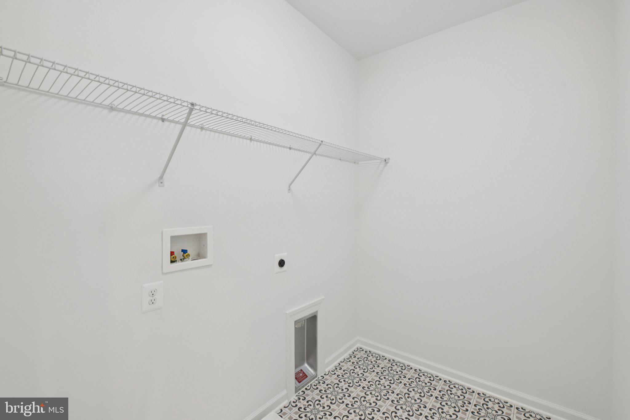 GLENN DALE ESTATES - Residential