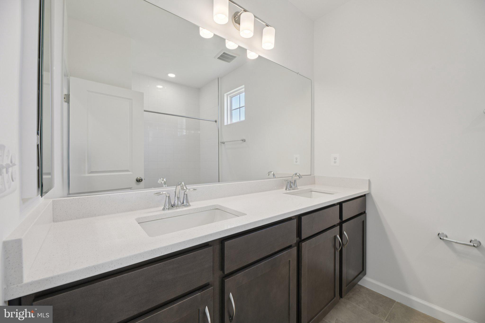 GLENN DALE ESTATES - Residential