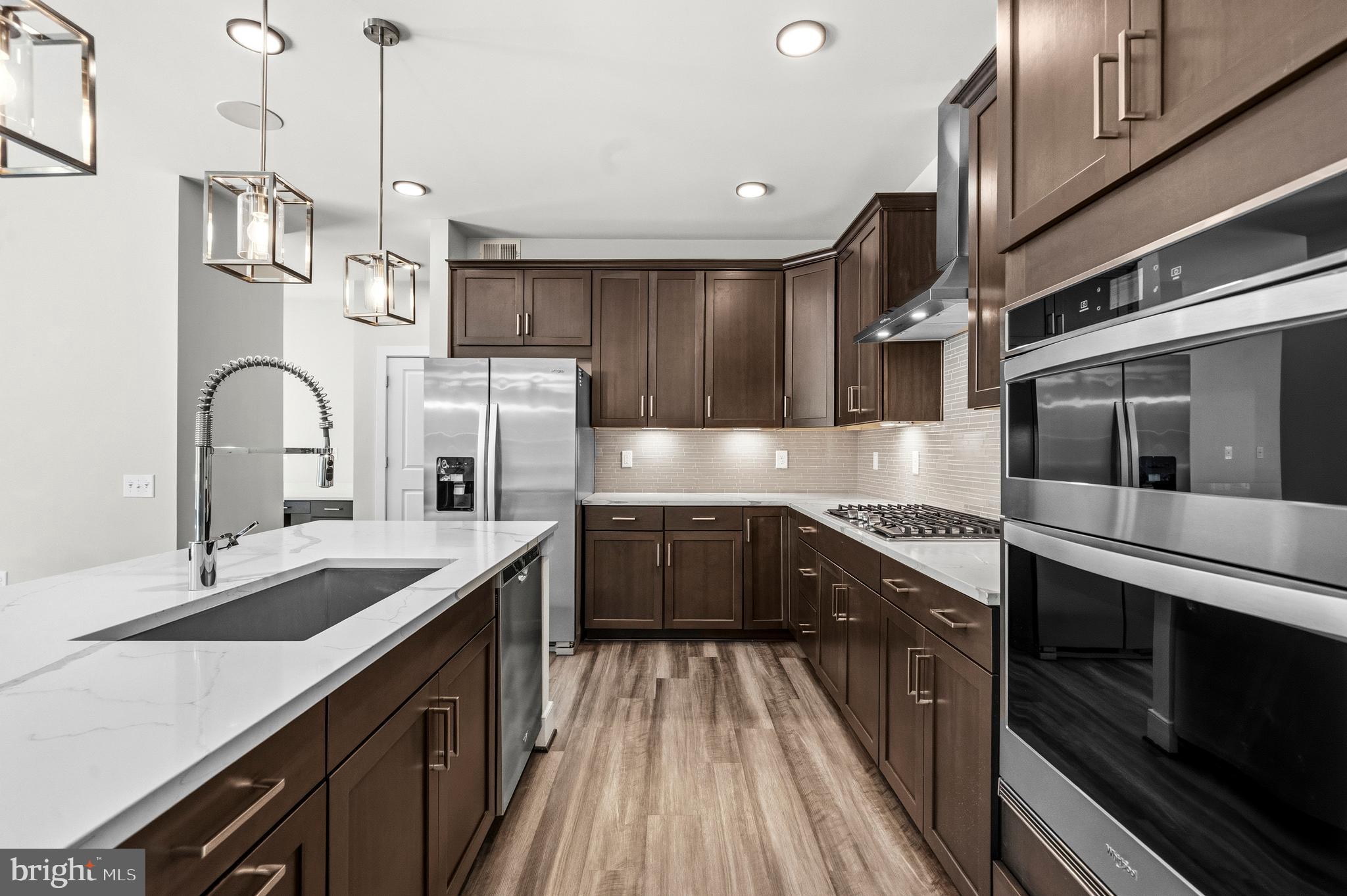 POTOMAC SHORES - Residential