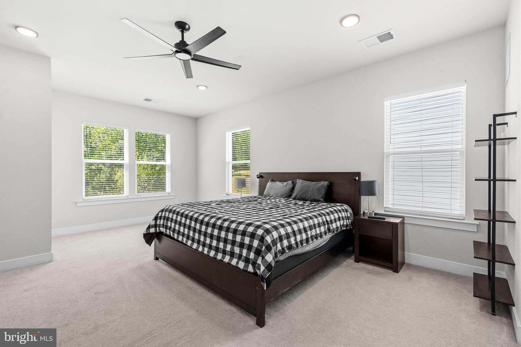 POTOMAC SHORES - Residential