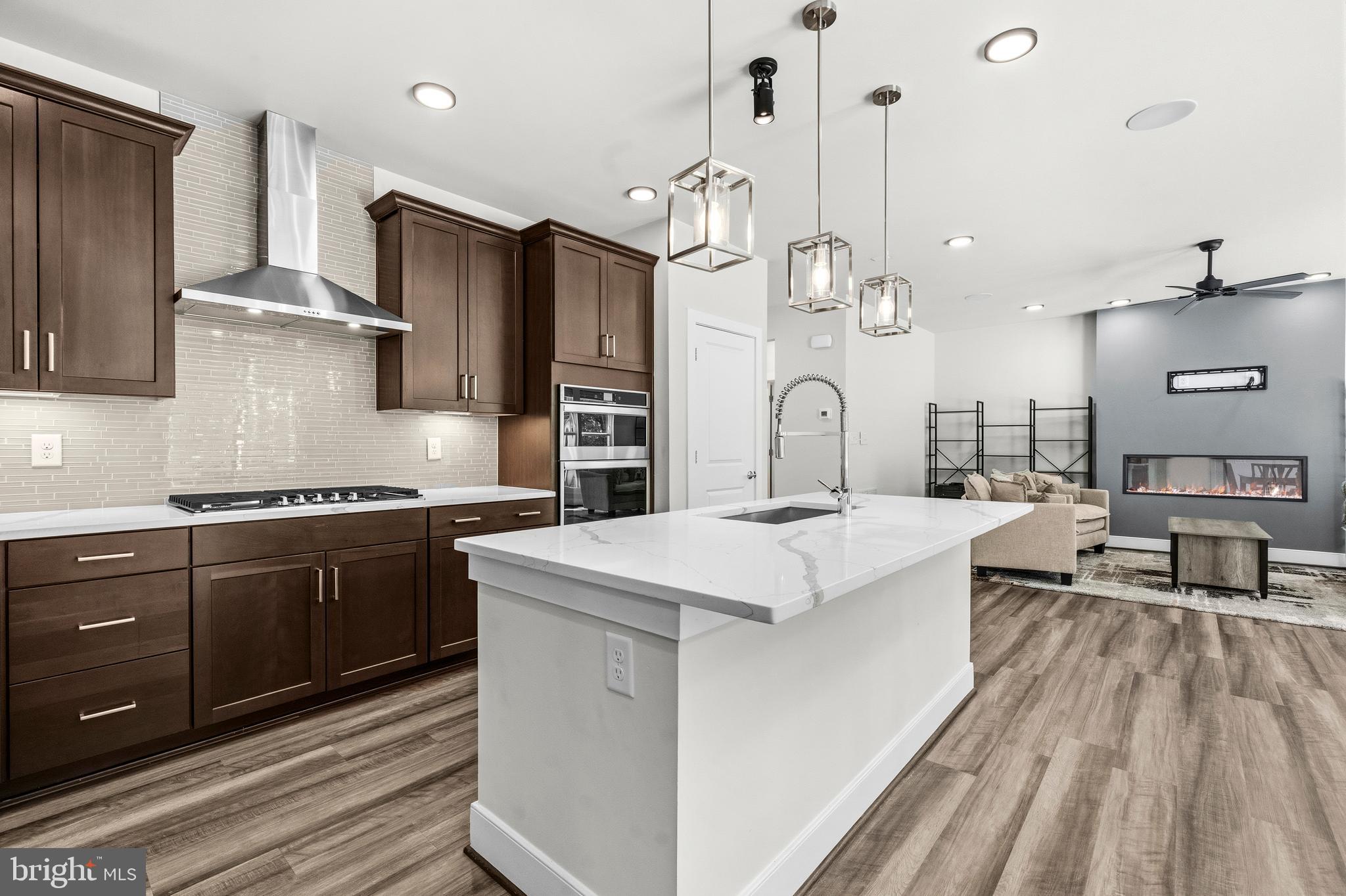 POTOMAC SHORES - Residential