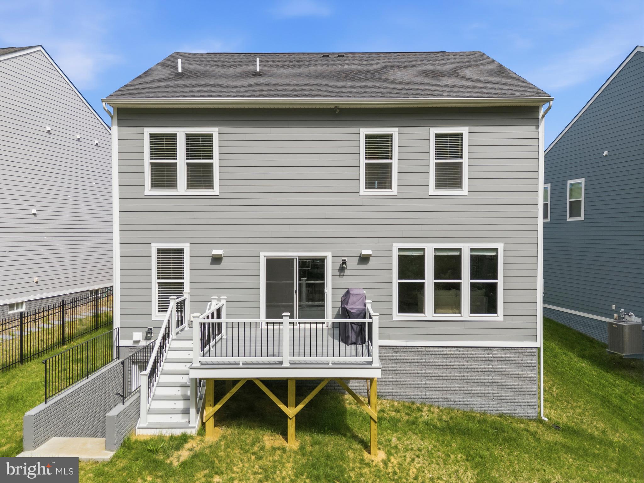 POTOMAC SHORES - Residential