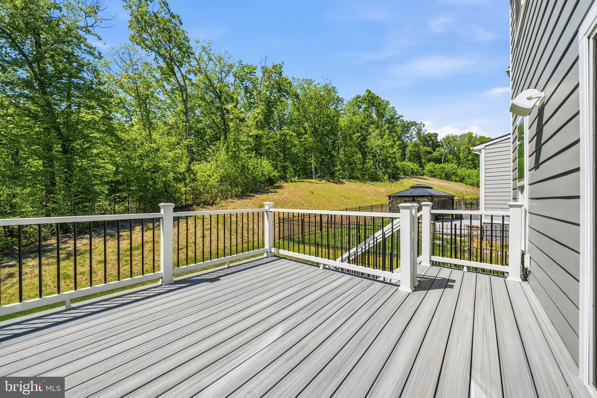 POTOMAC SHORES - Residential