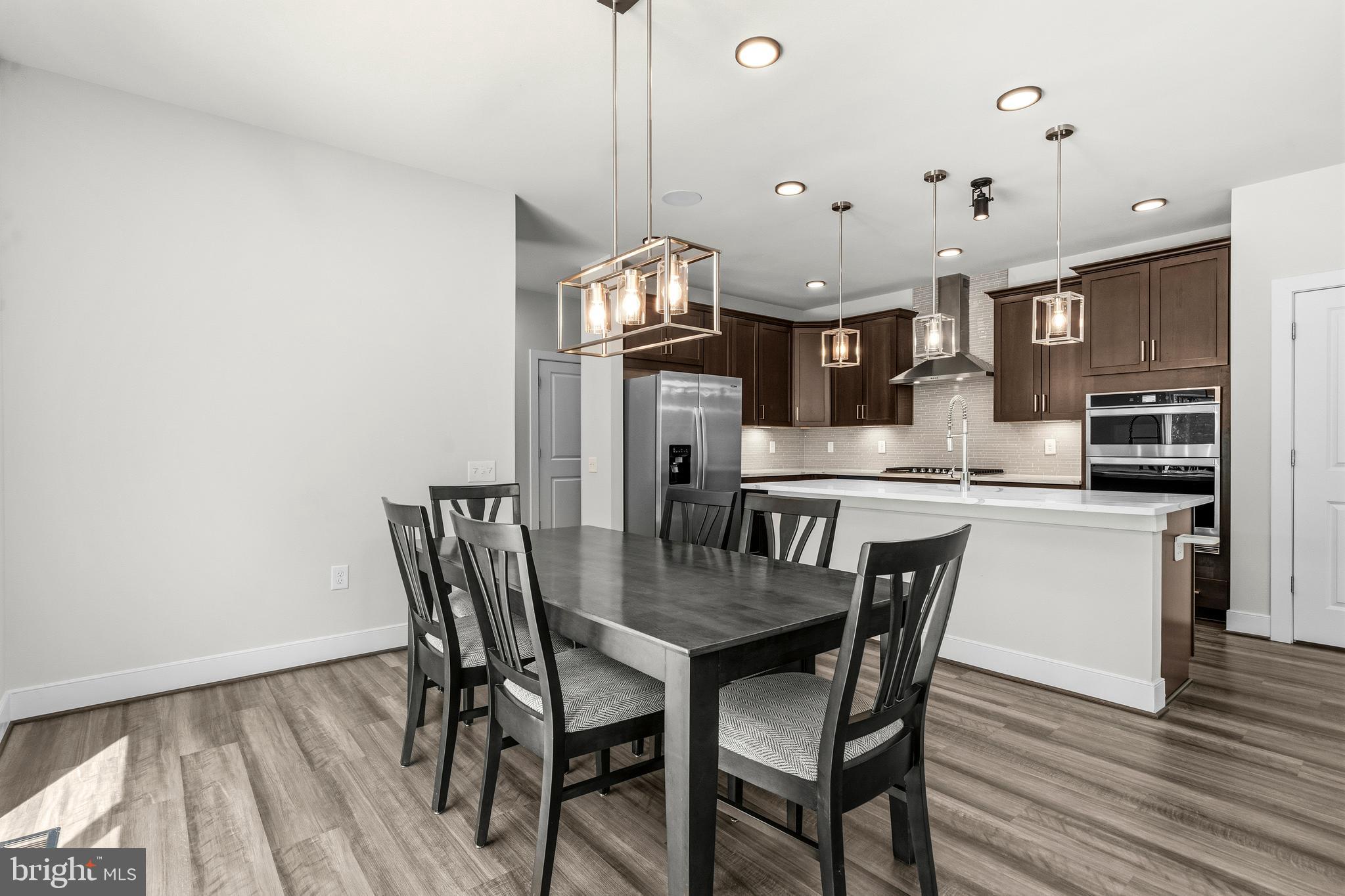 POTOMAC SHORES - Residential