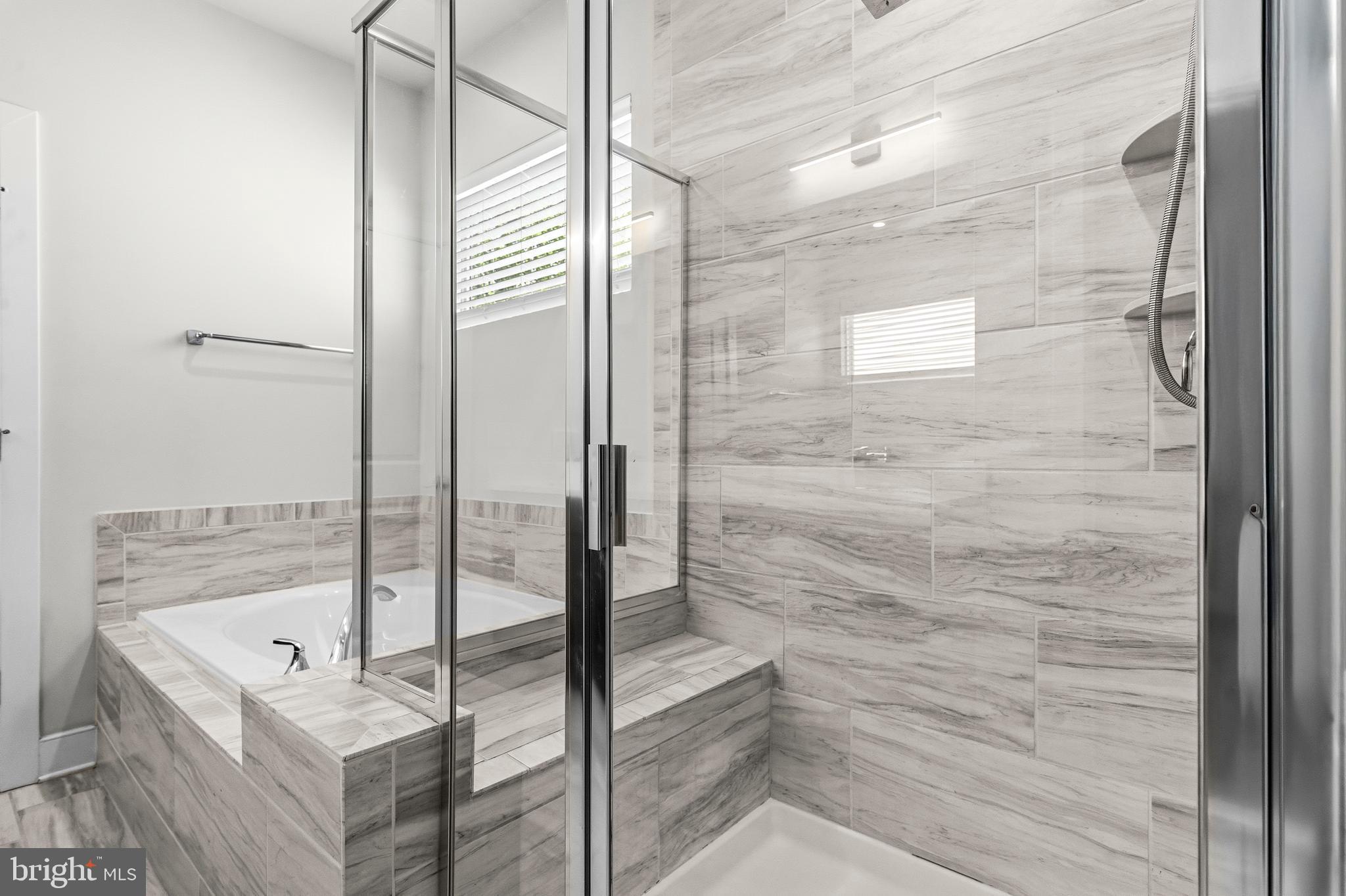 POTOMAC SHORES - Residential