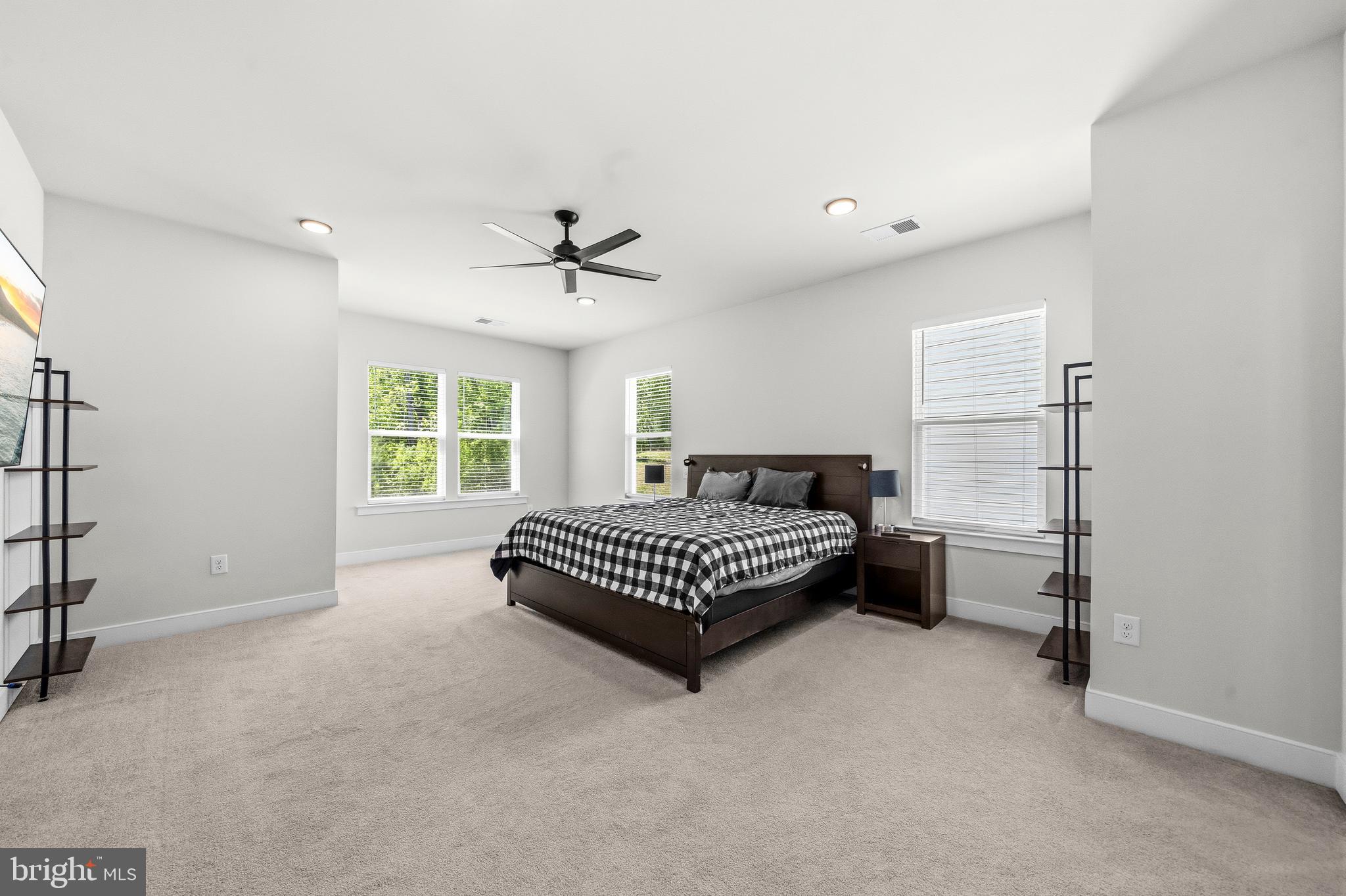 POTOMAC SHORES - Residential