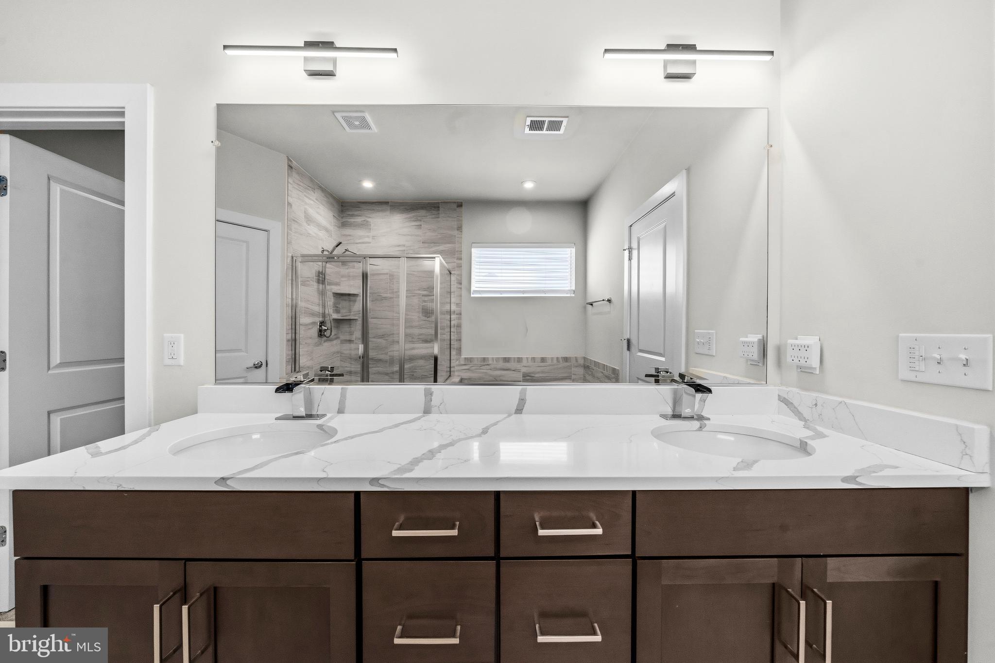 POTOMAC SHORES - Residential