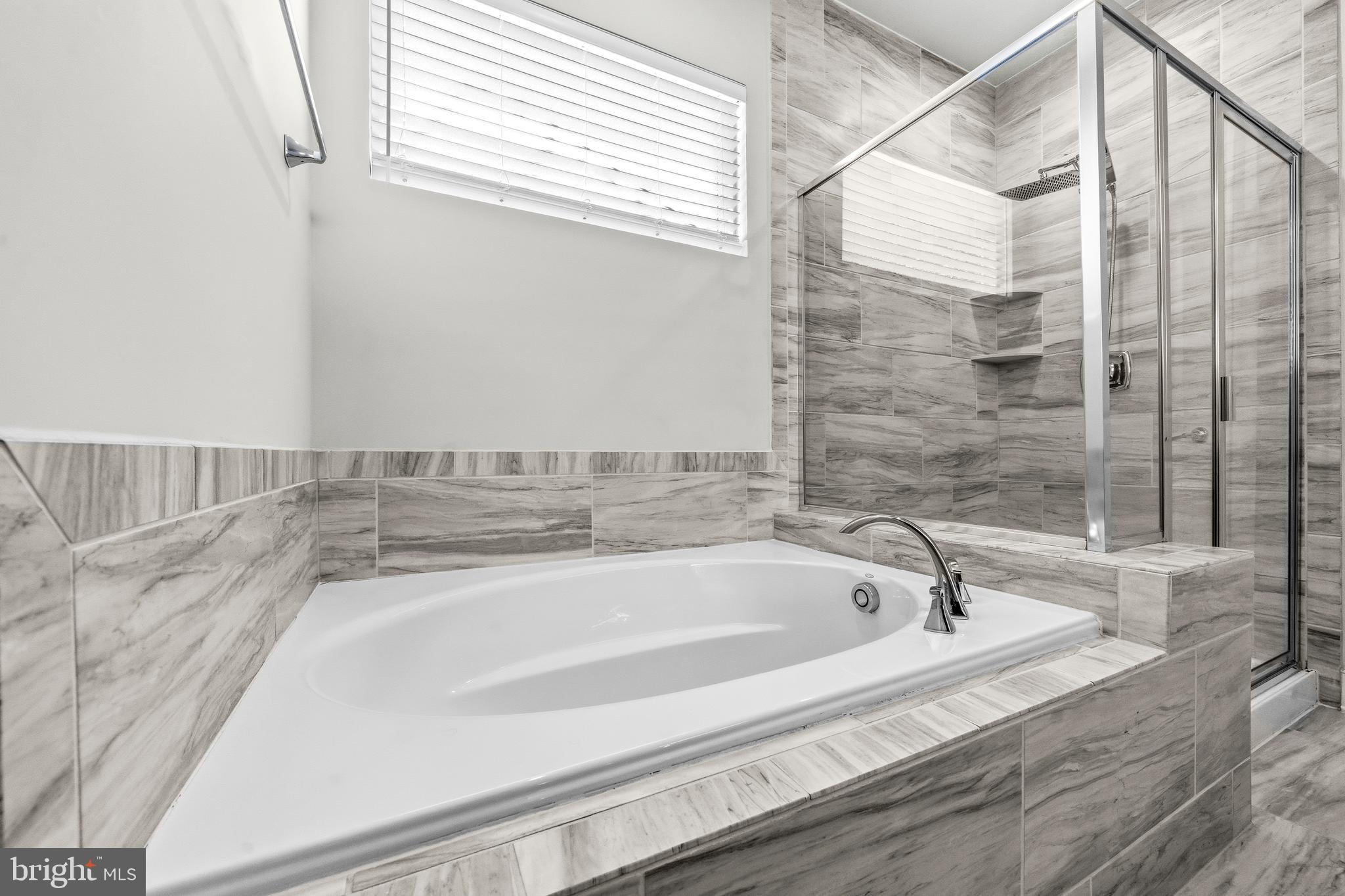 POTOMAC SHORES - Residential