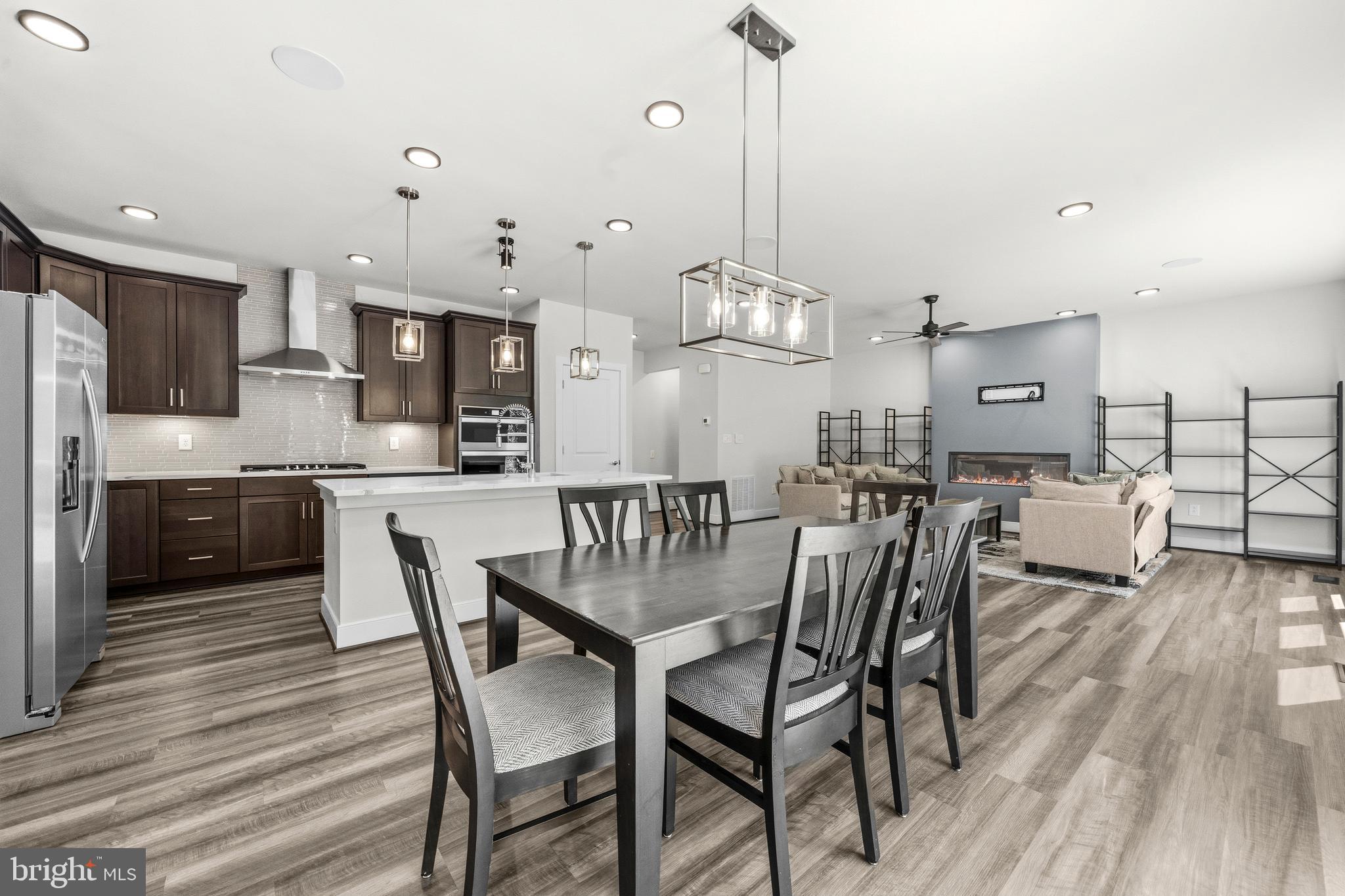 POTOMAC SHORES - Residential