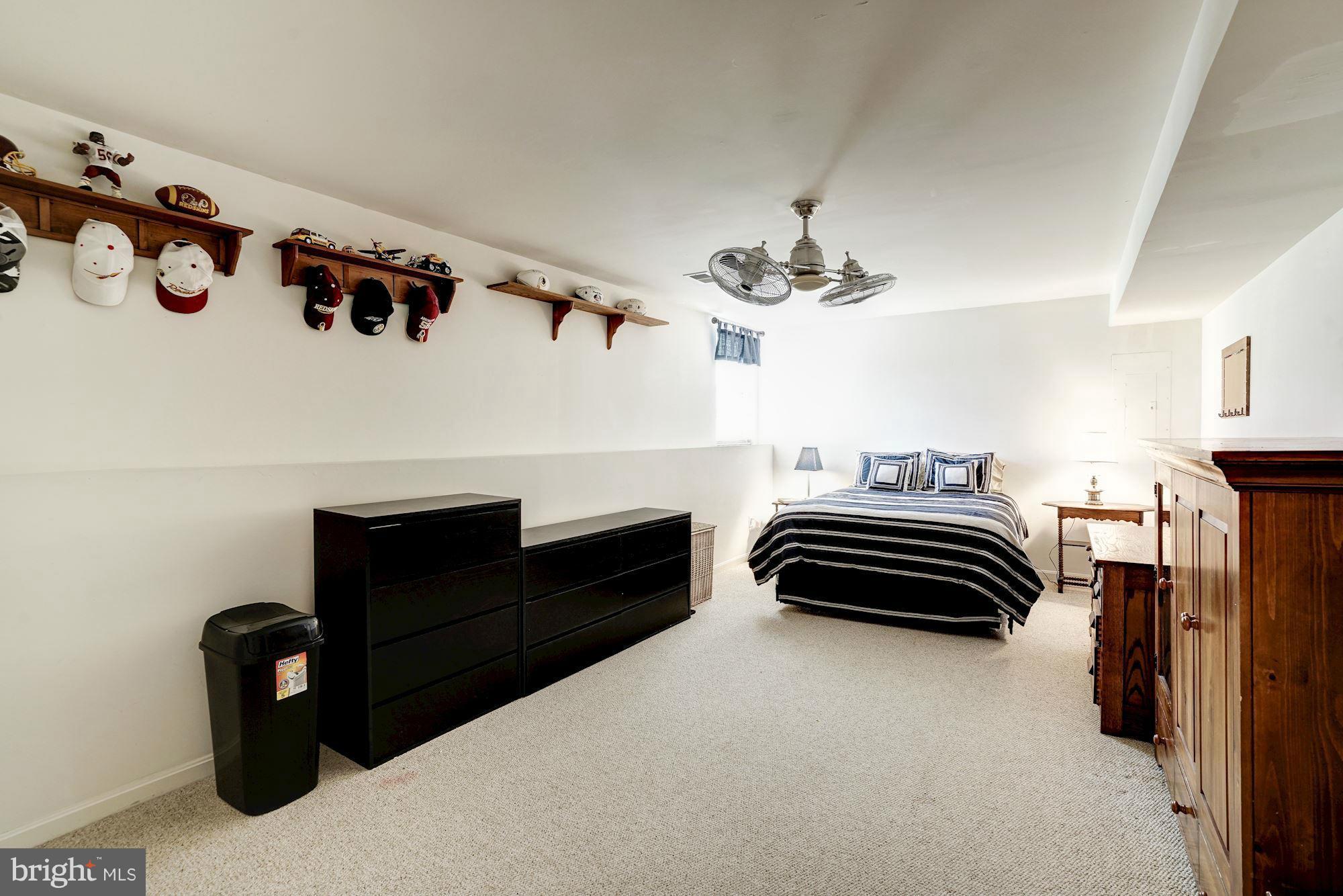 WOODLANDS OF FAIR LAKES - Residential