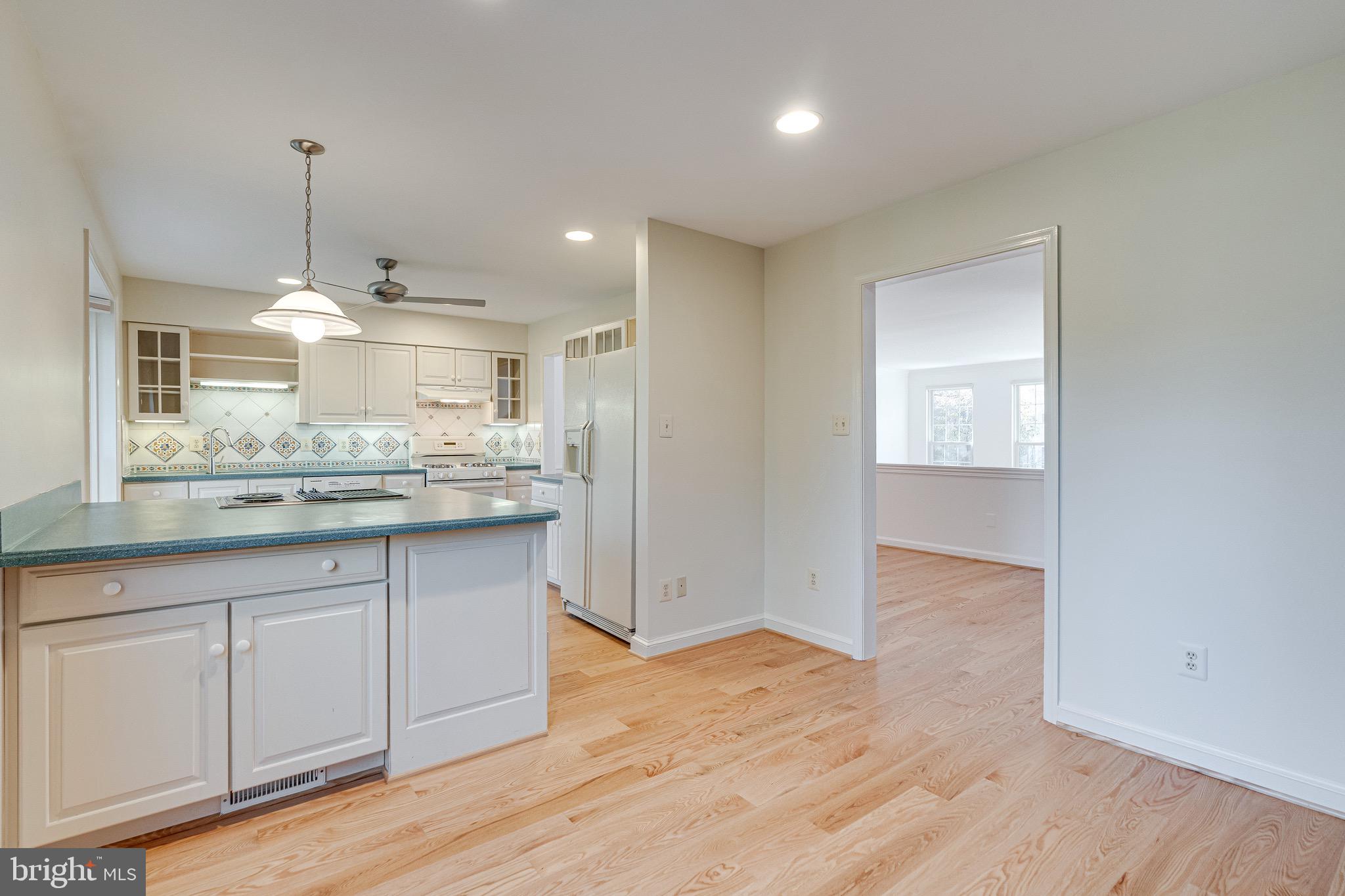 MCLEAN MEWS - Residential Lease