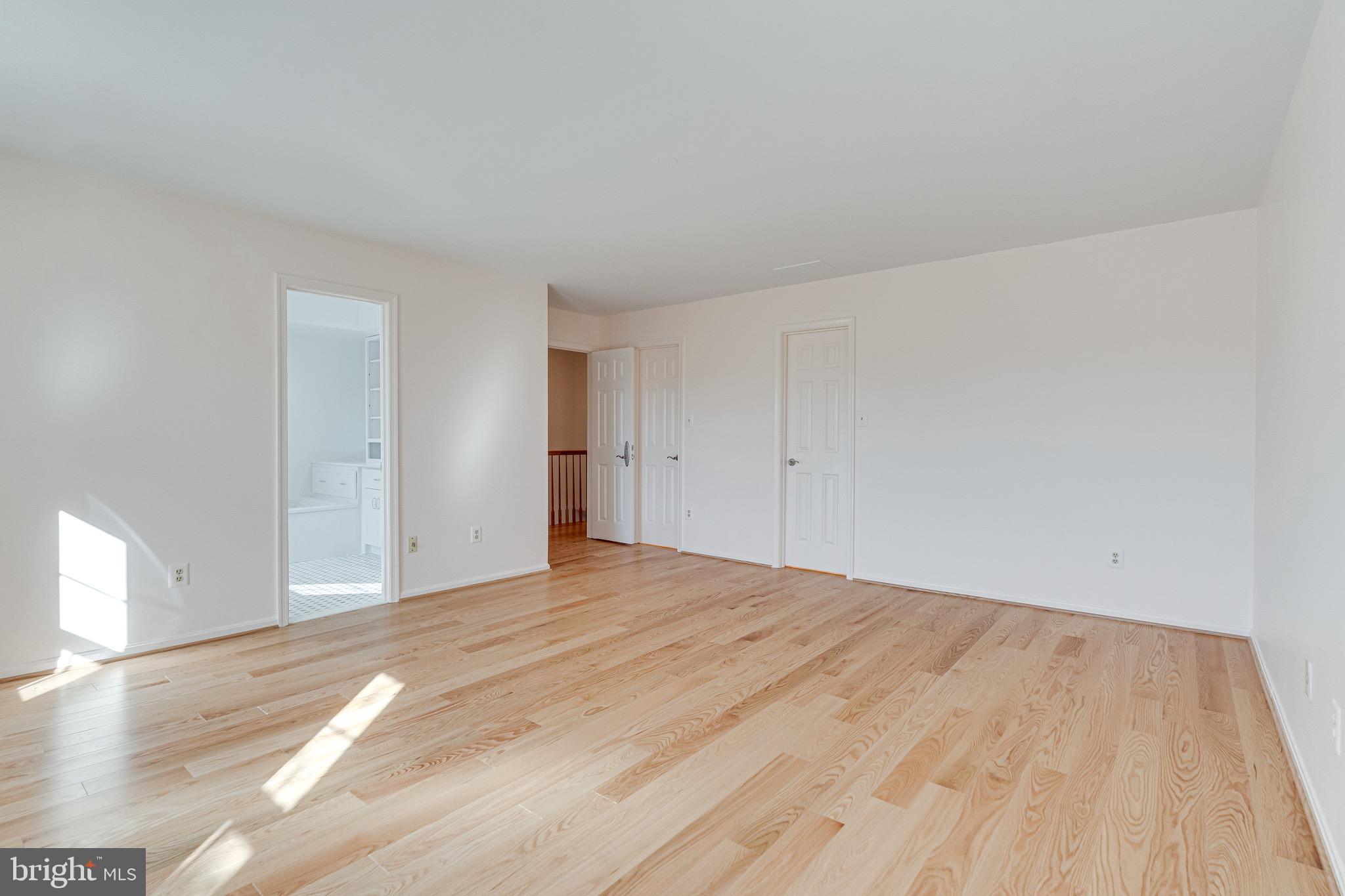 MCLEAN MEWS - Residential Lease