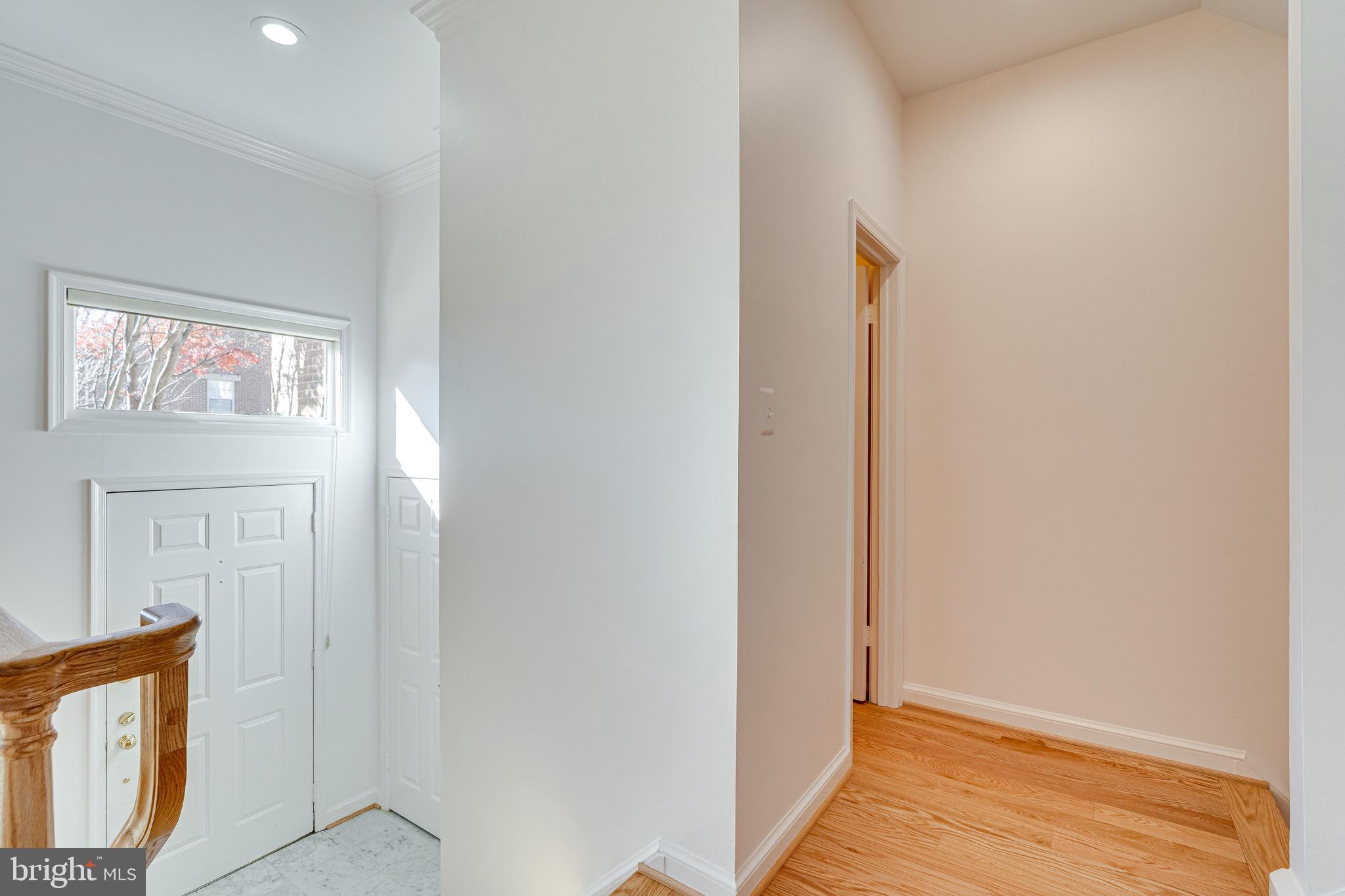 MCLEAN MEWS - Residential Lease