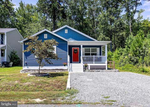 Homes For Sale - 309 12th Street<br/> COLONIAL BEACH, VA 22443