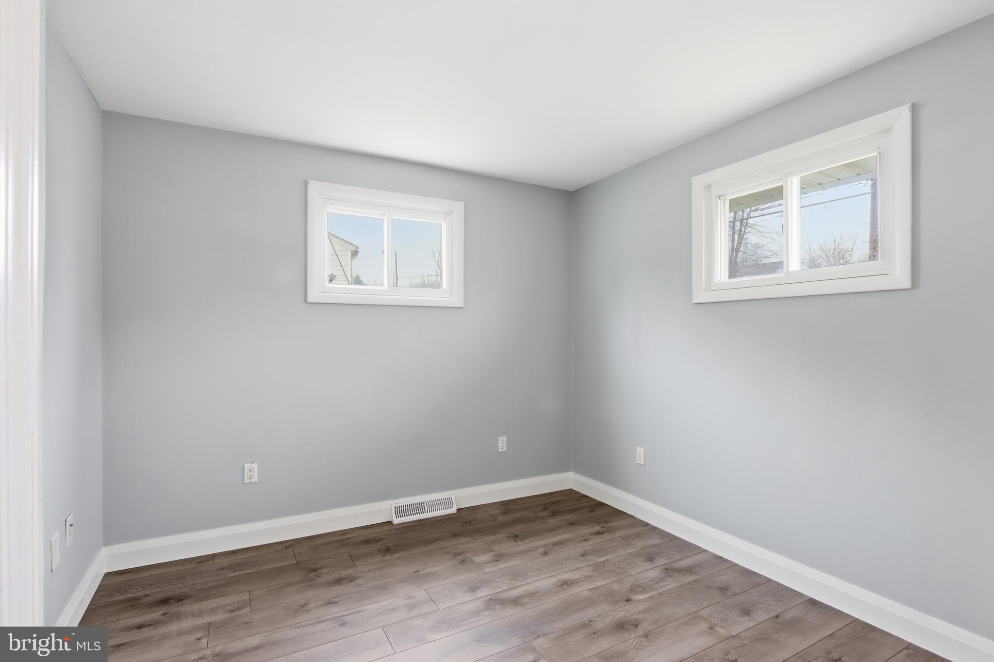 TOLLGATE - Residential