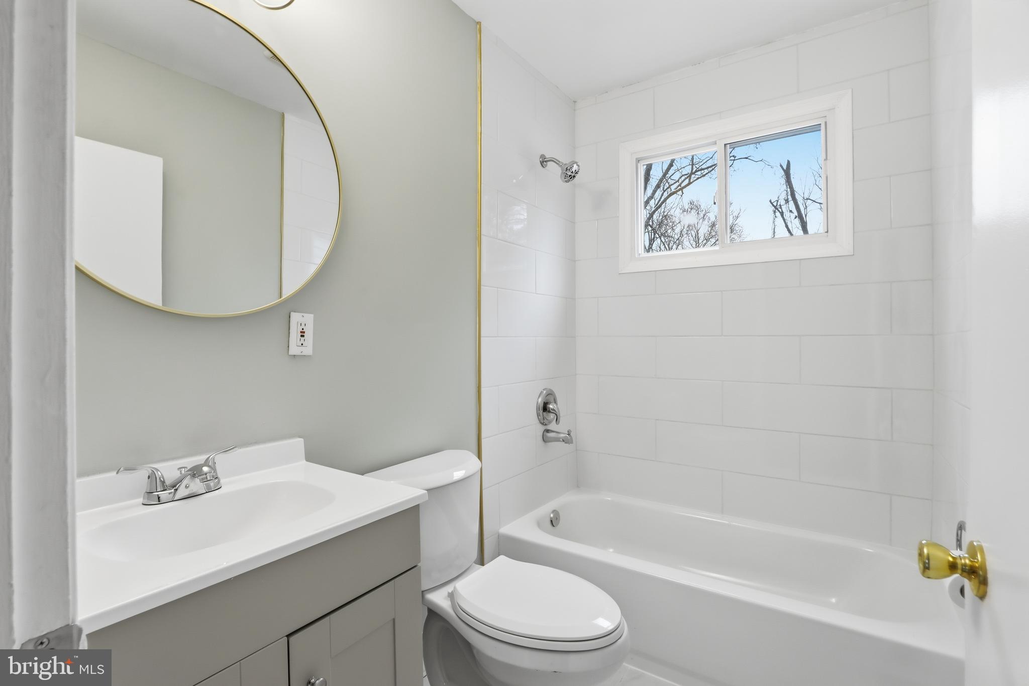 TOLLGATE - Residential