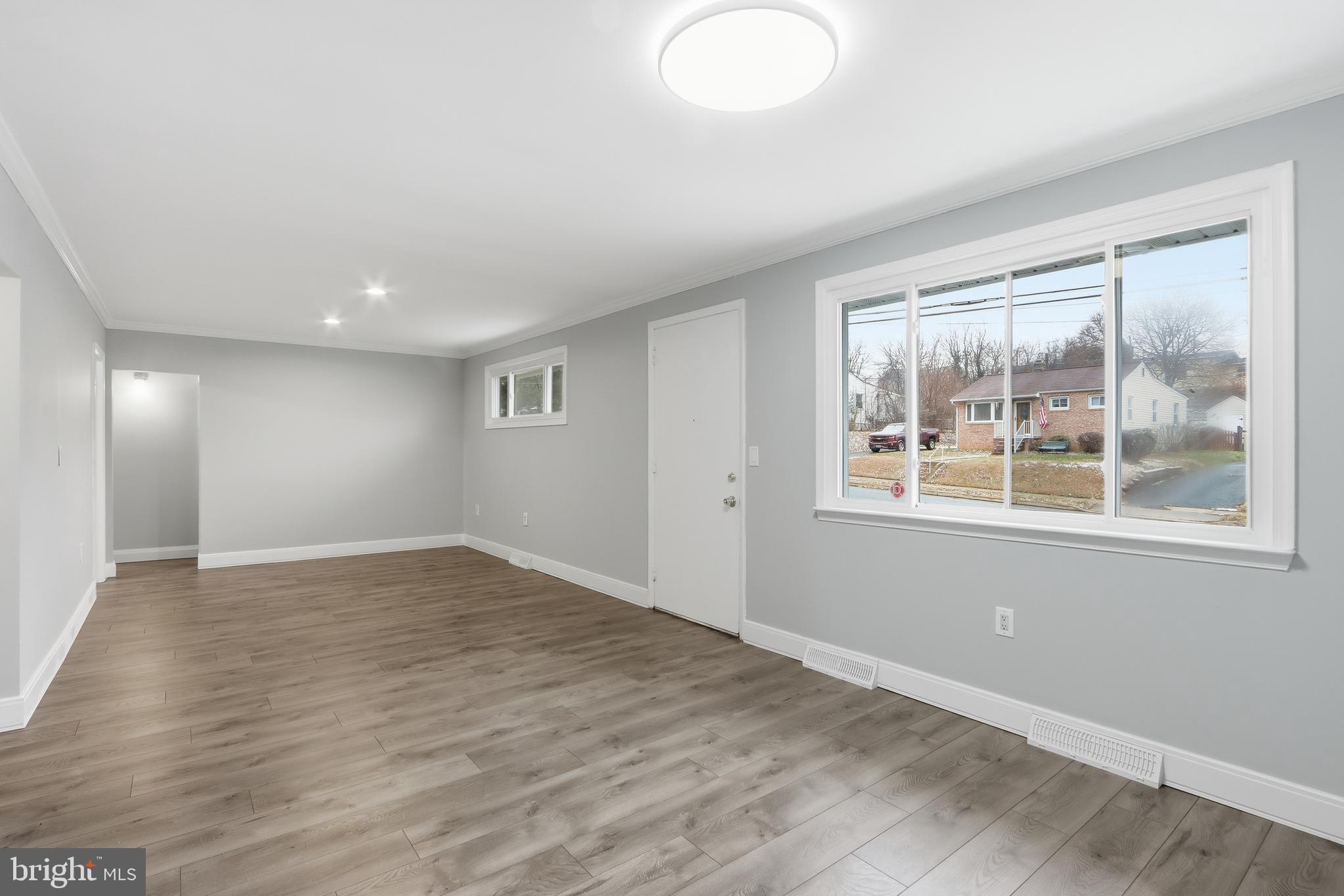 TOLLGATE - Residential