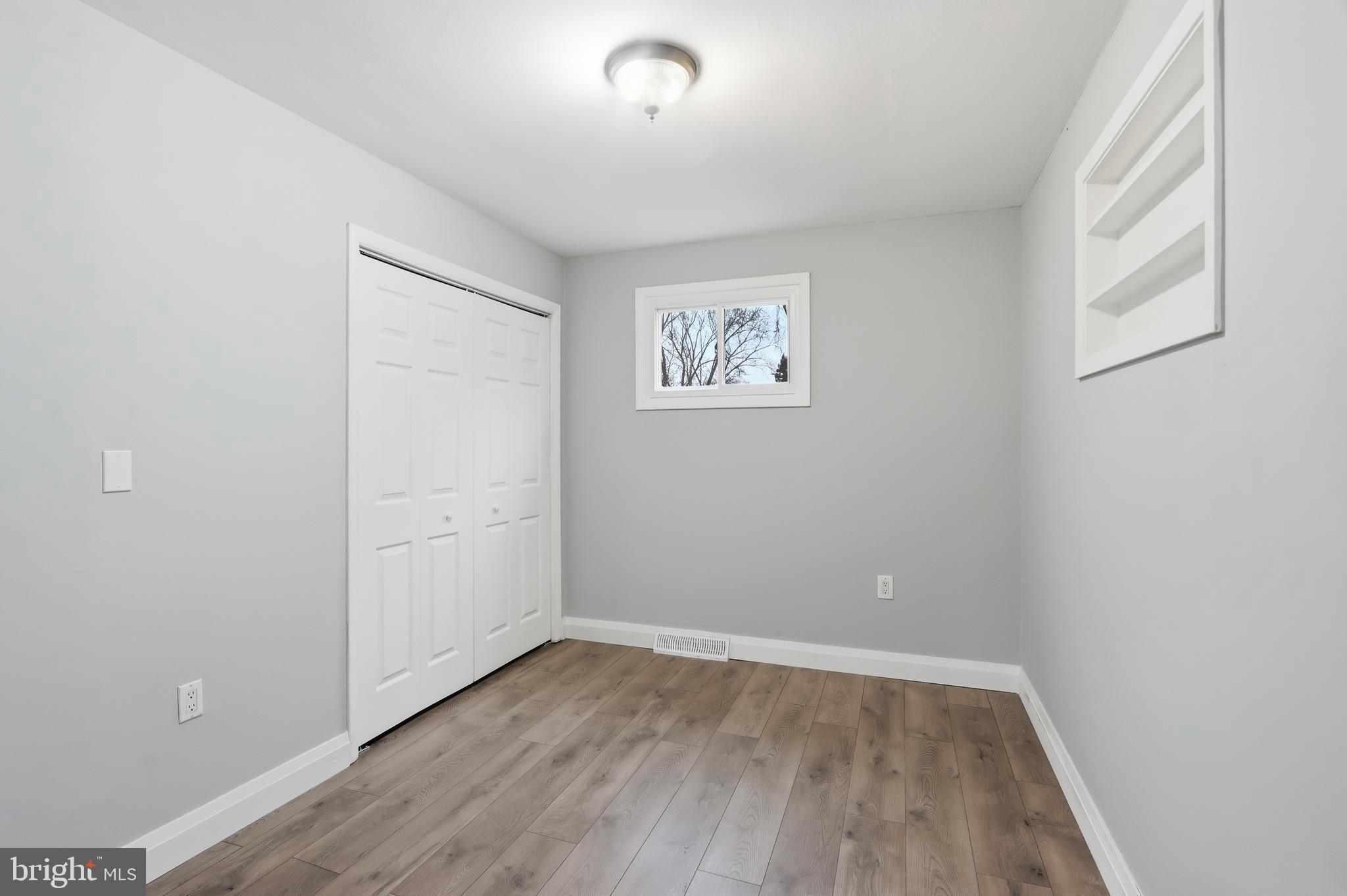 TOLLGATE - Residential