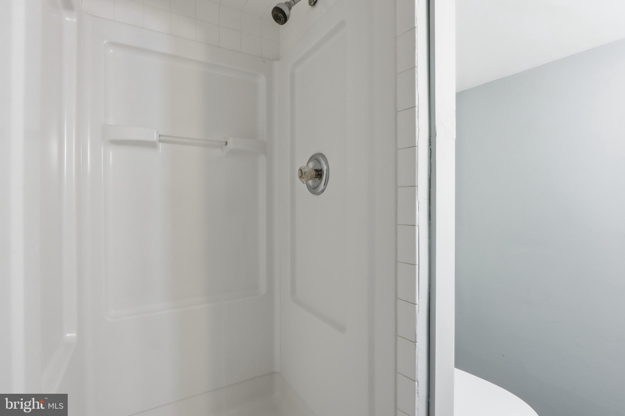 TOLLGATE - Residential