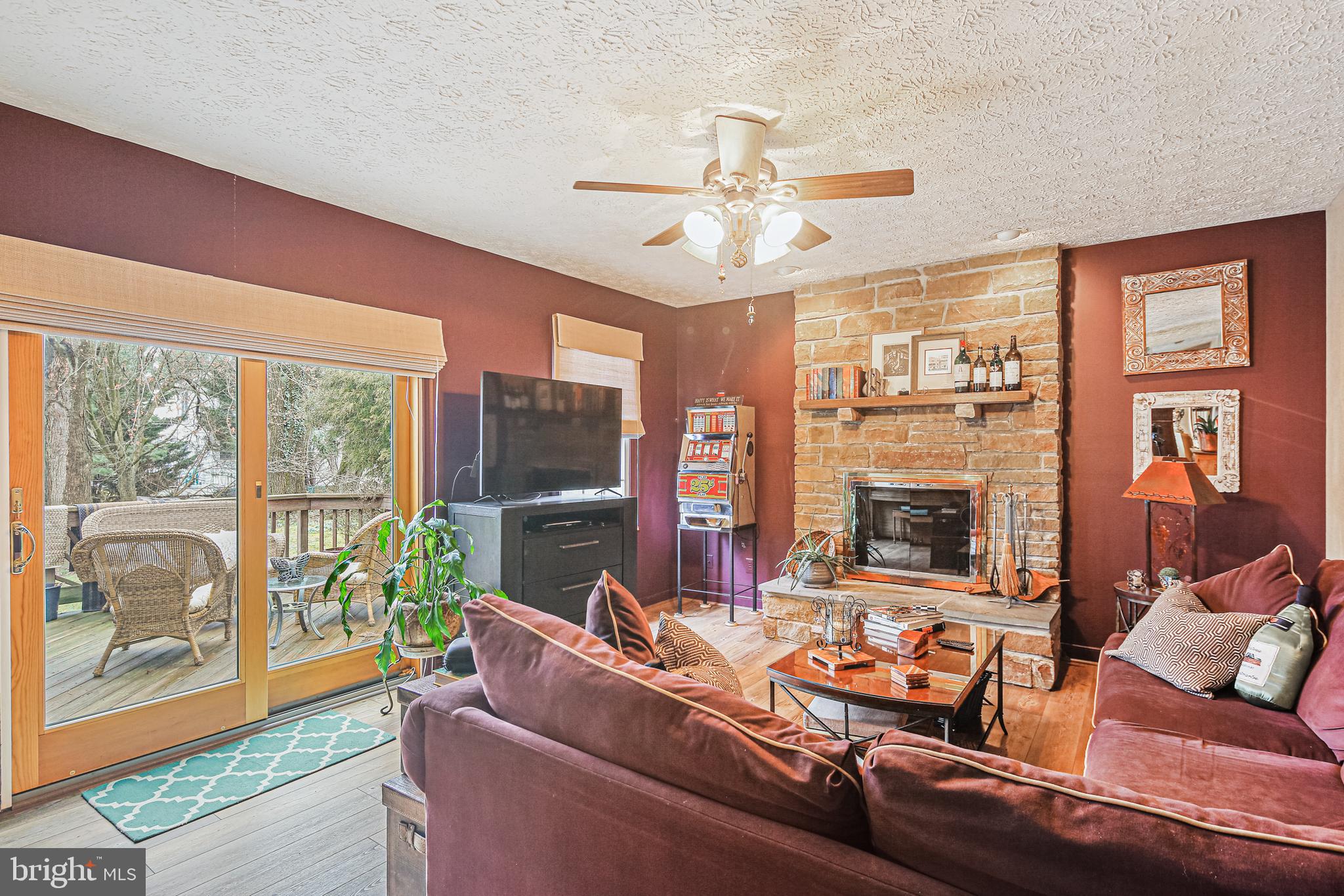 TIMBER GROVE - Residential