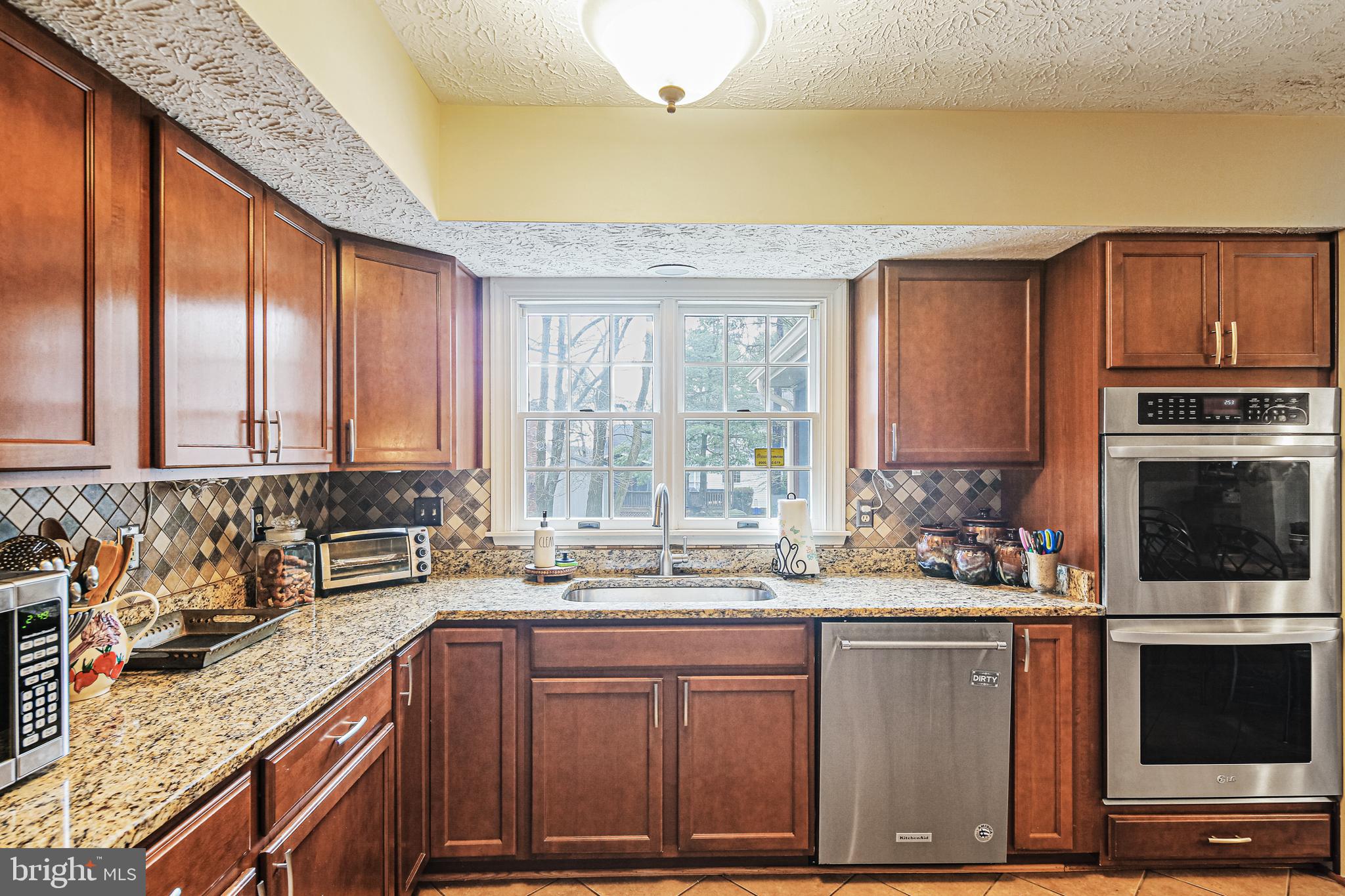 TIMBER GROVE - Residential