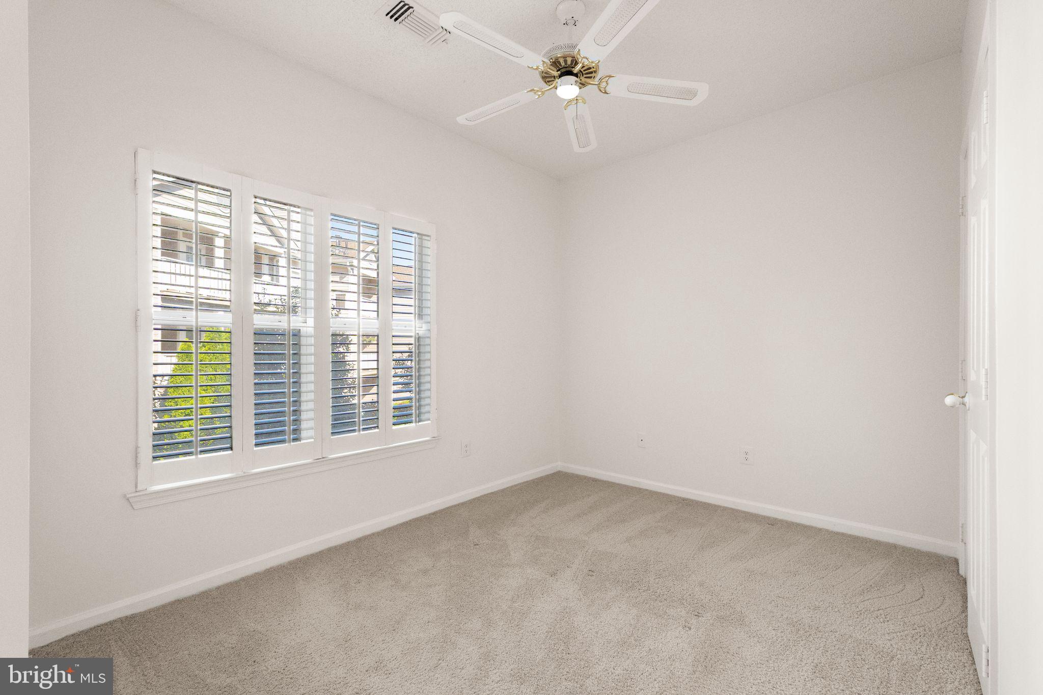 SANDERLING - Residential Lease