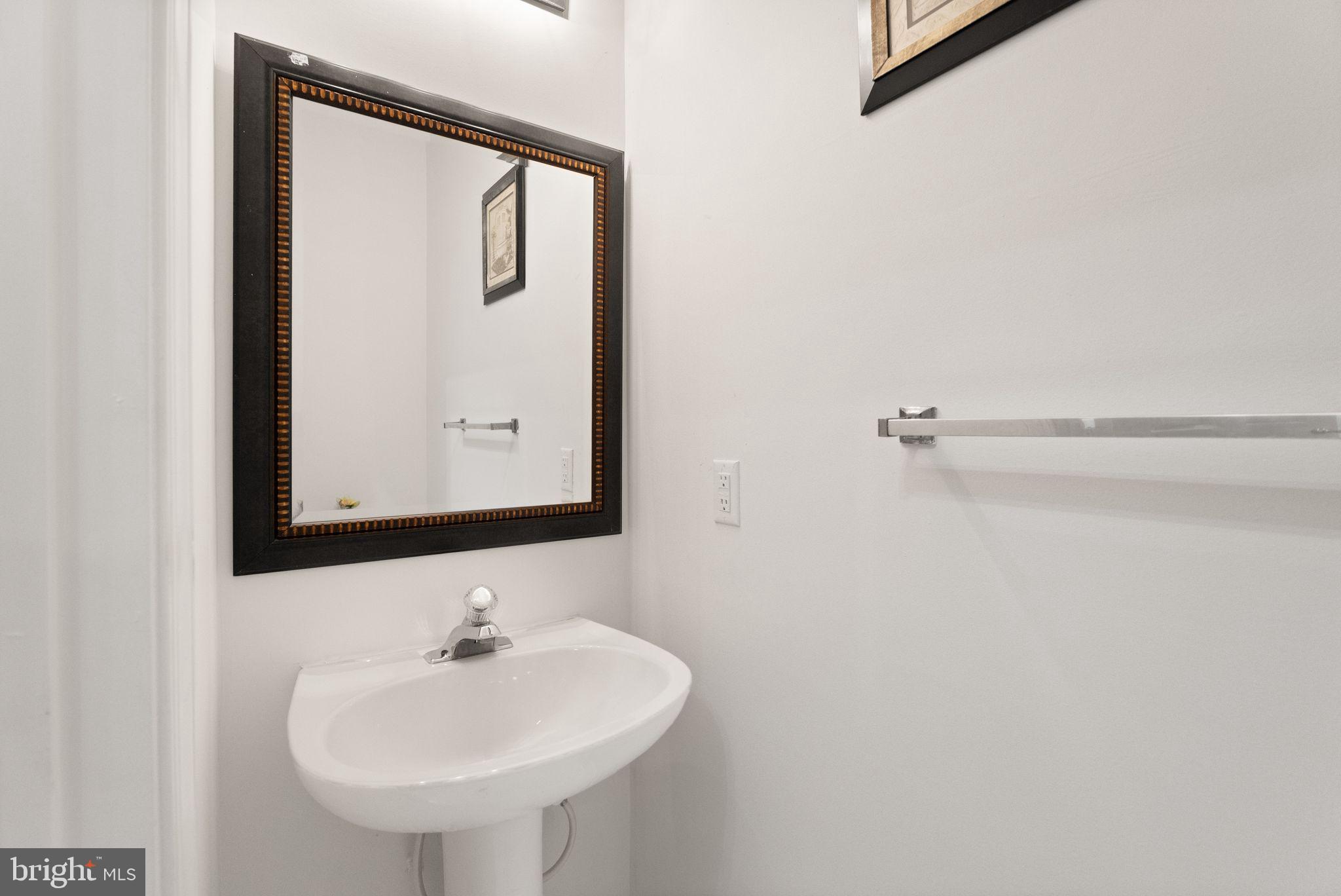 SANDERLING - Residential Lease