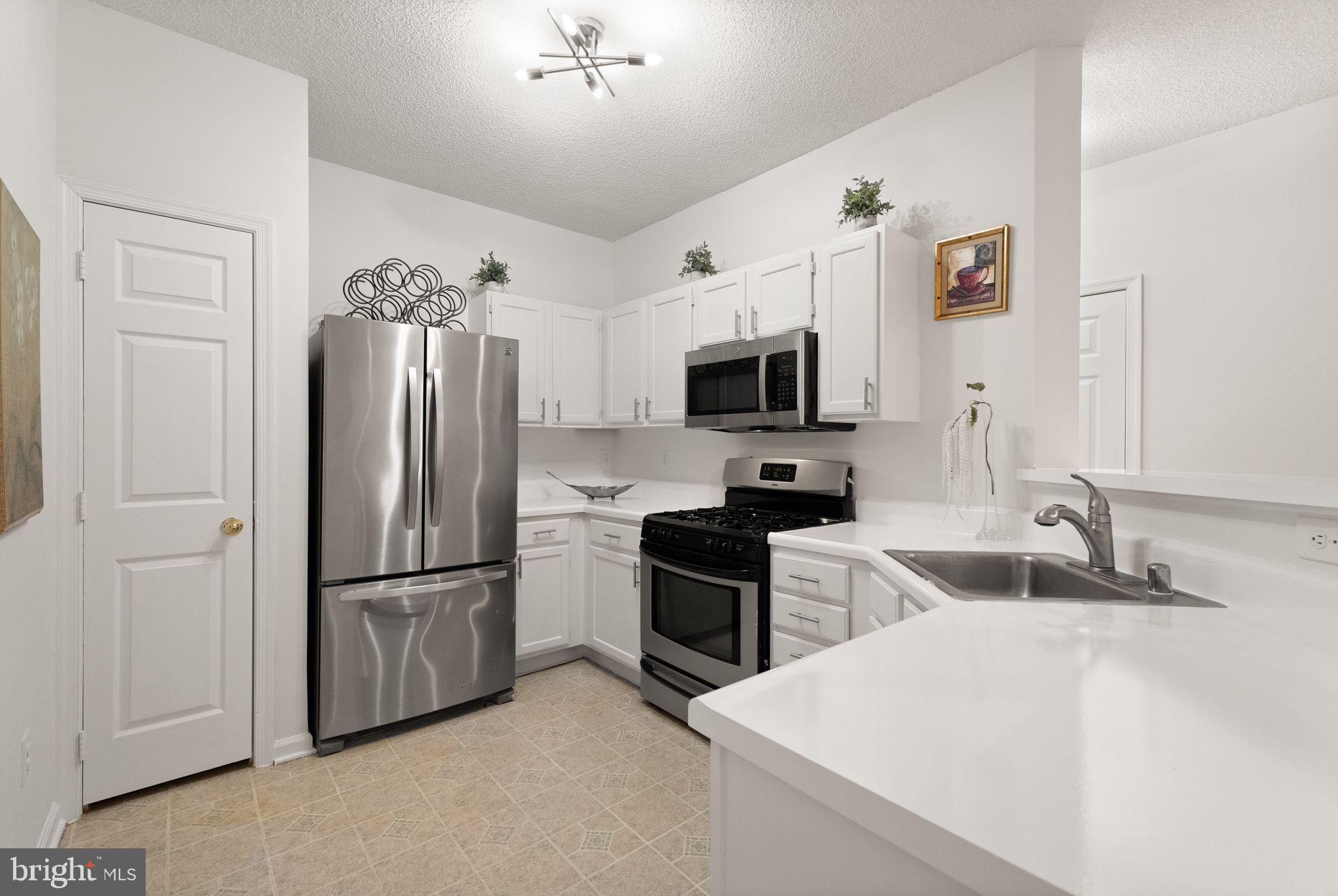 SANDERLING - Residential Lease