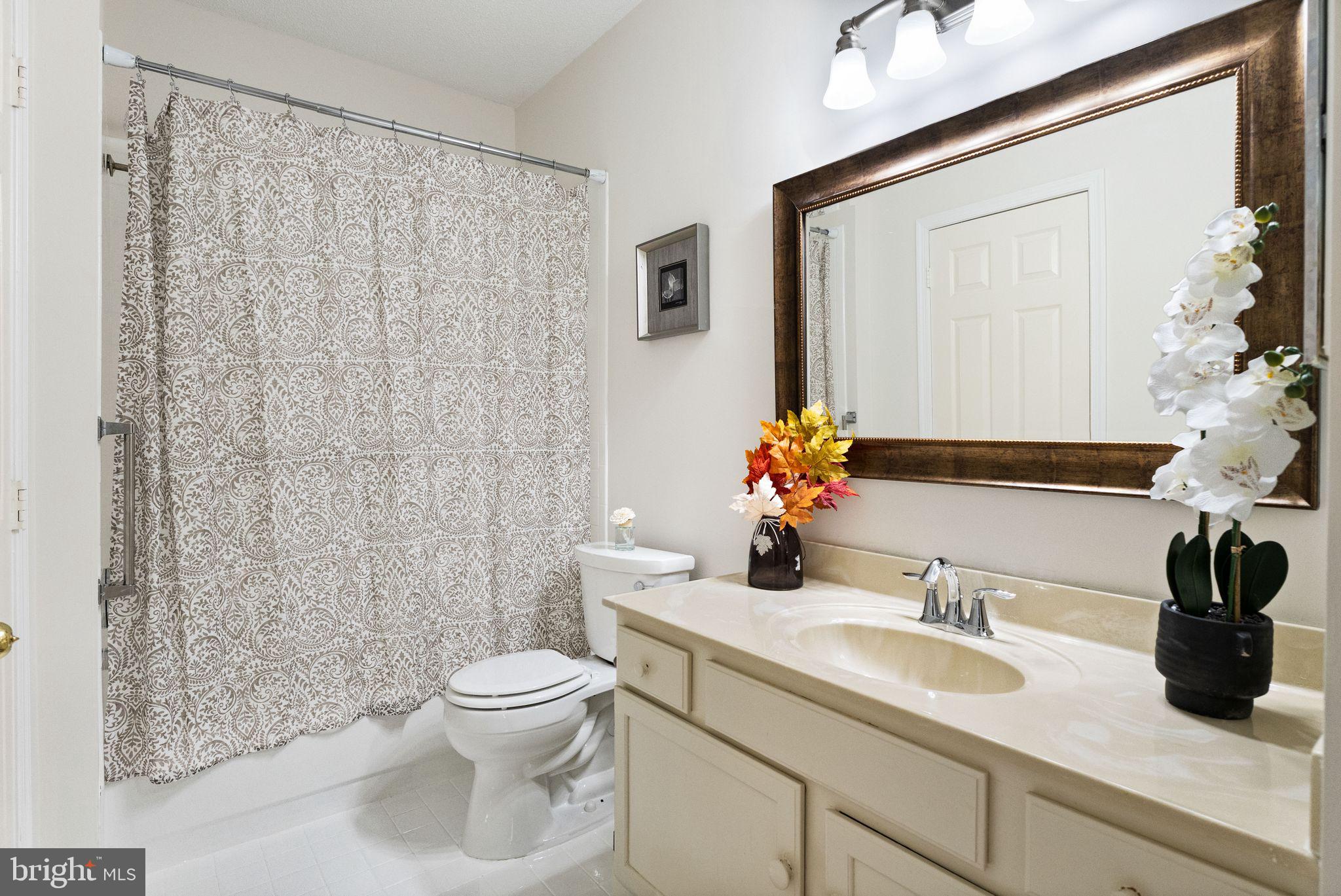 SANDERLING - Residential Lease