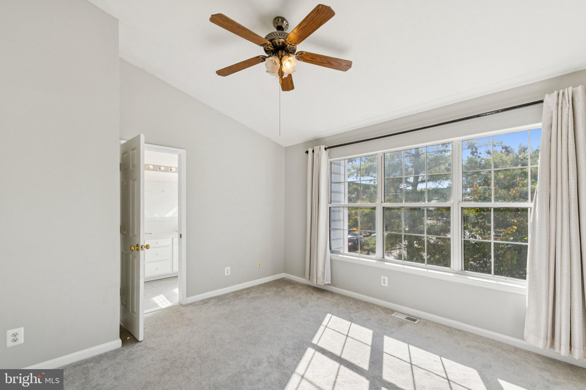 PARKWAY PLAZA - Residential Lease