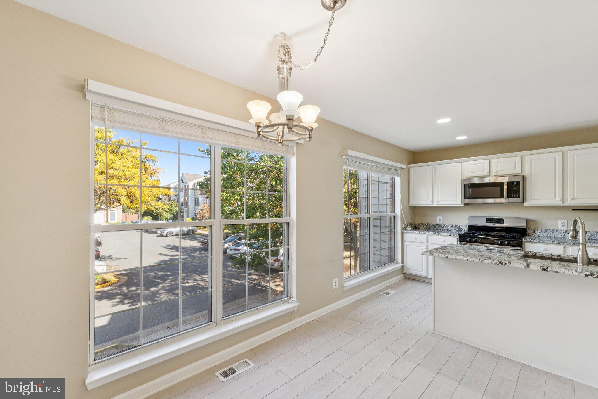 PARKWAY PLAZA - Residential Lease