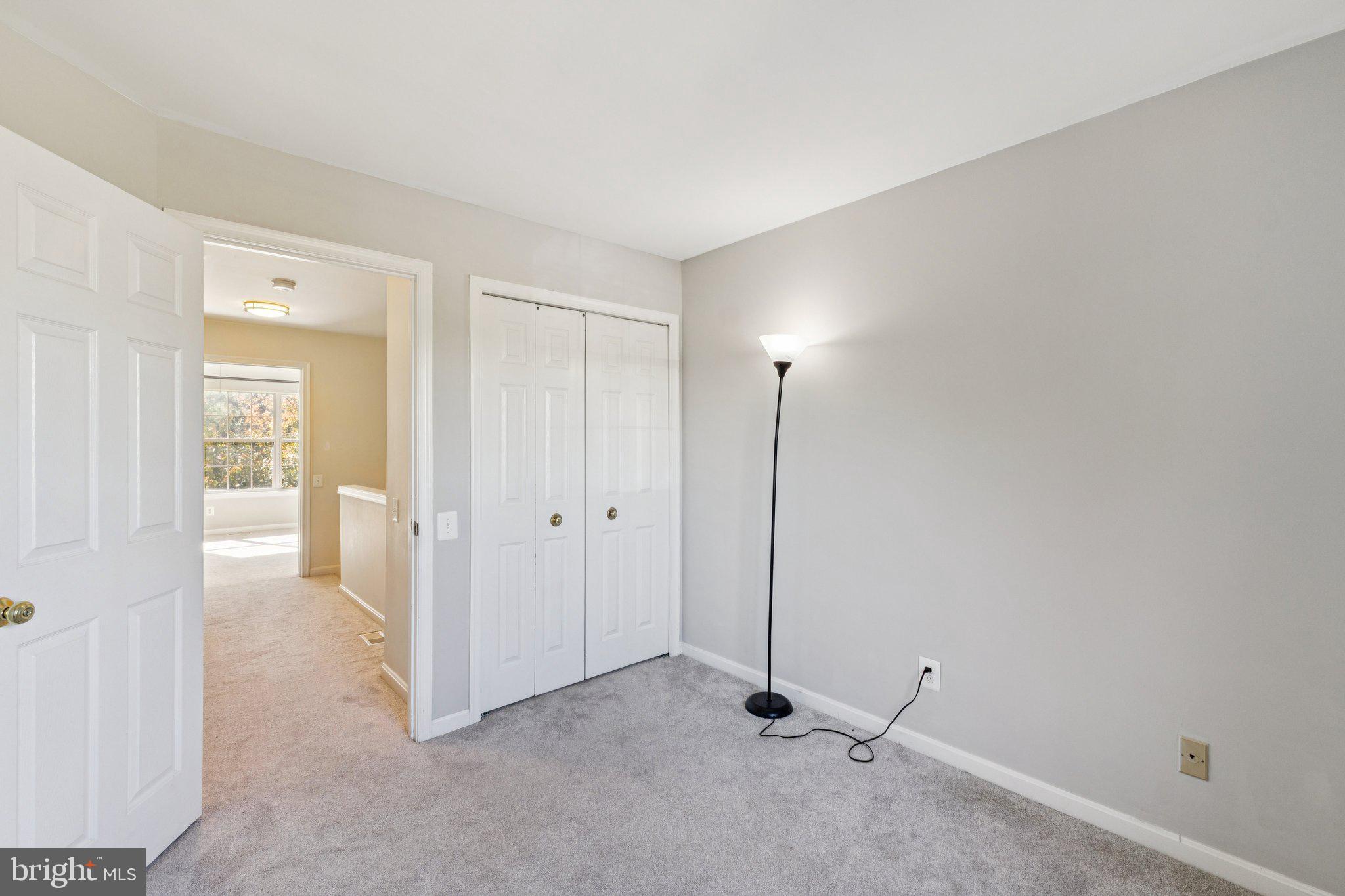 PARKWAY PLAZA - Residential Lease