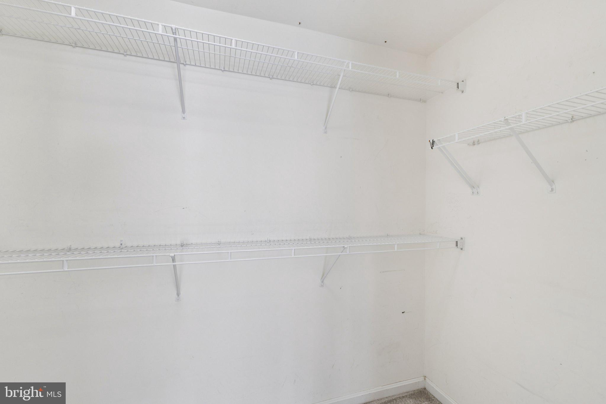 PARKWAY PLAZA - Residential Lease