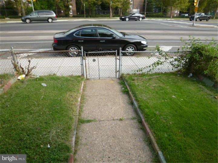 PHILADELPHIA (SOUTHWEST) - Residential