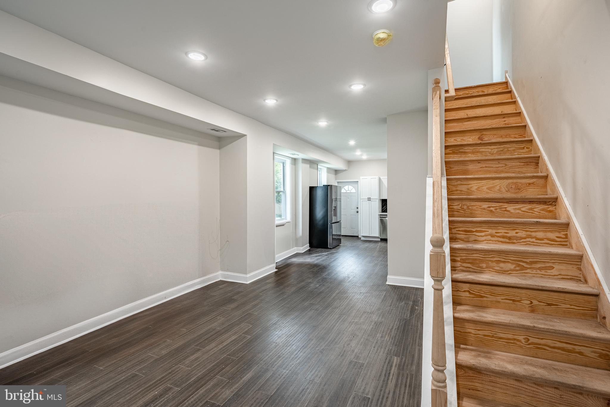 EAST FALLS - Residential Lease