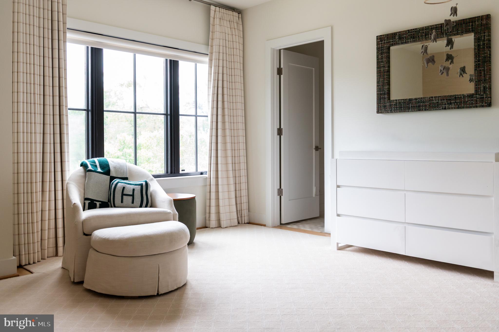 COUNTRY CLUB HILLS - Residential