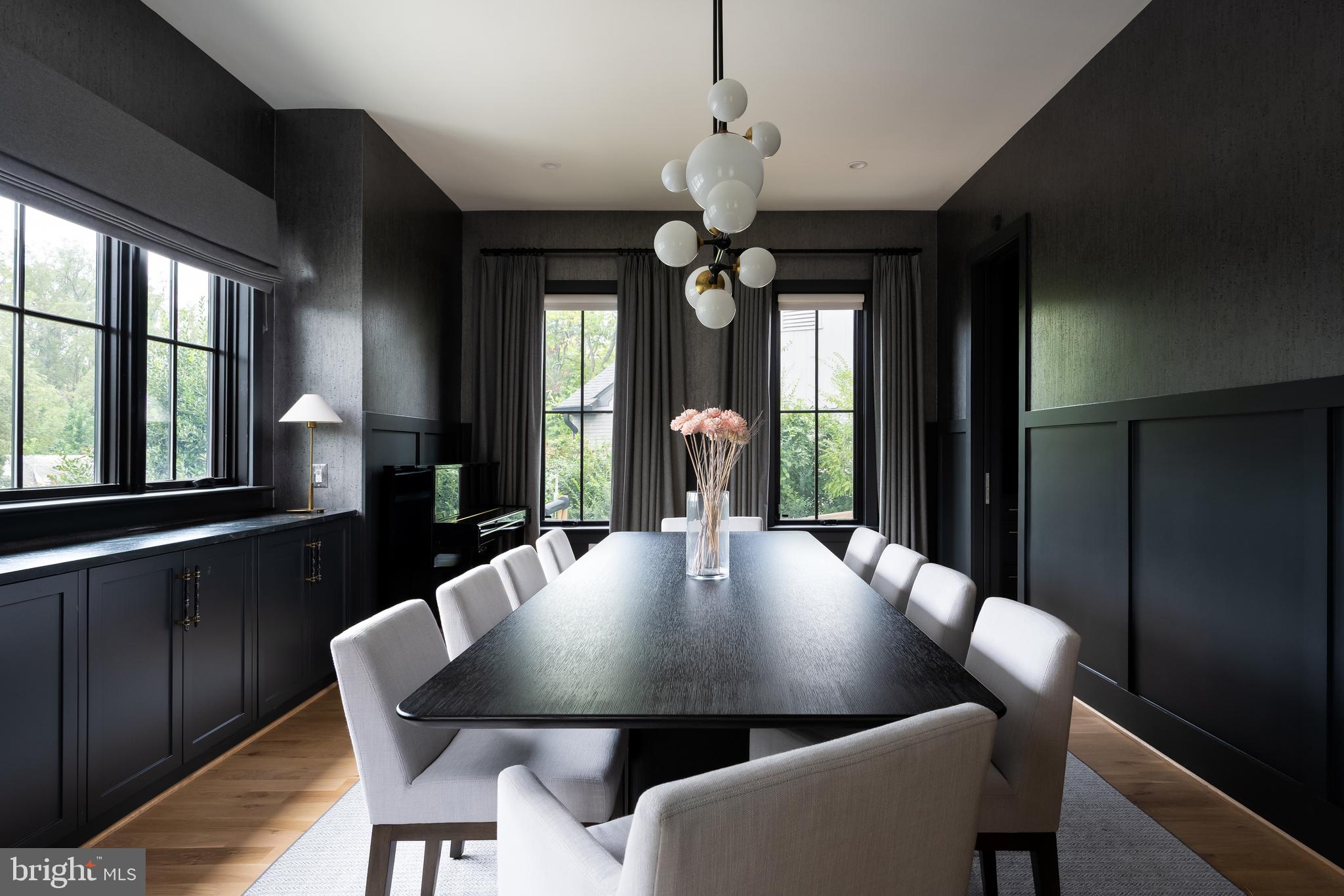 COUNTRY CLUB HILLS - Residential