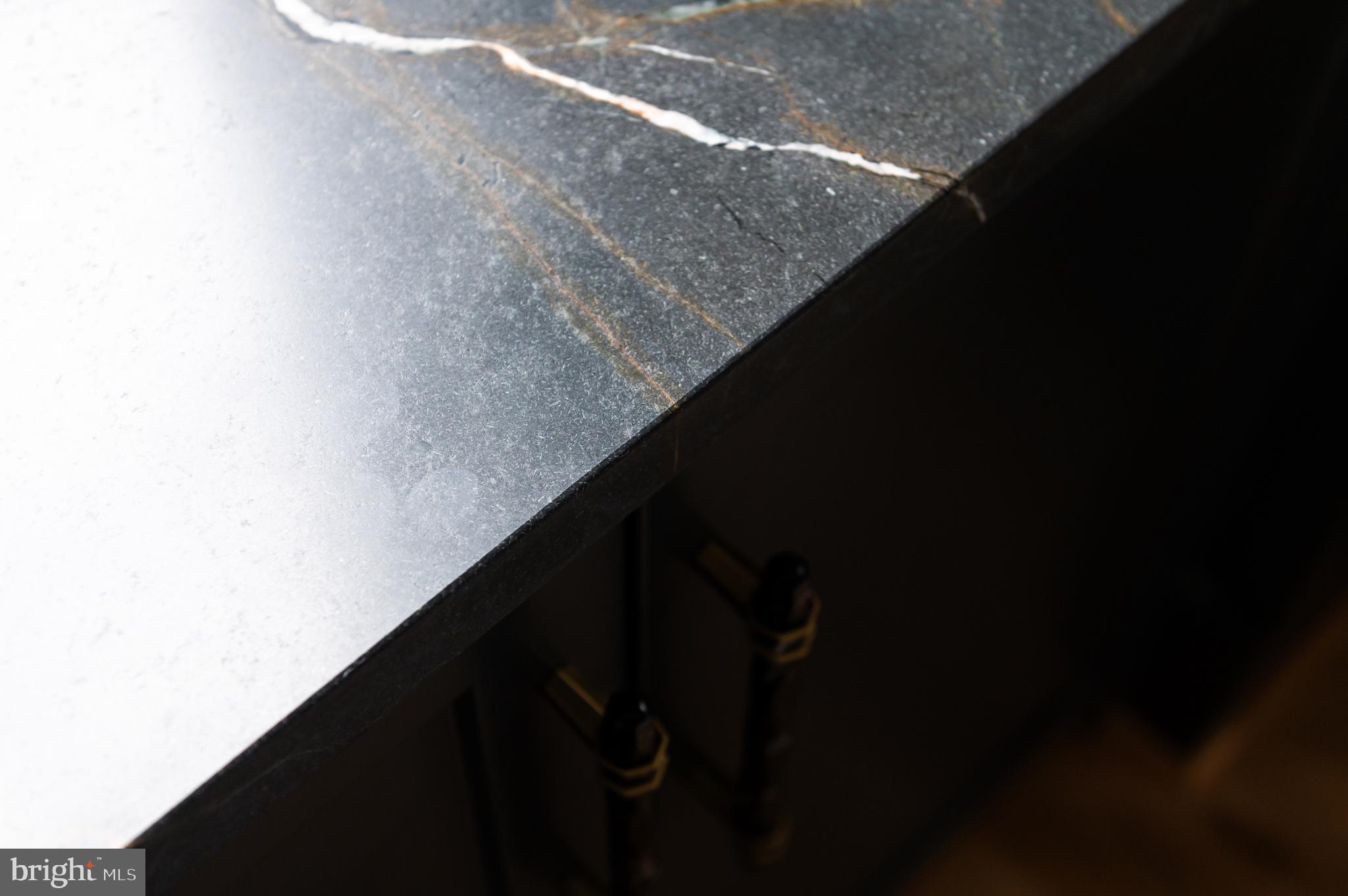 COUNTRY CLUB HILLS - Residential