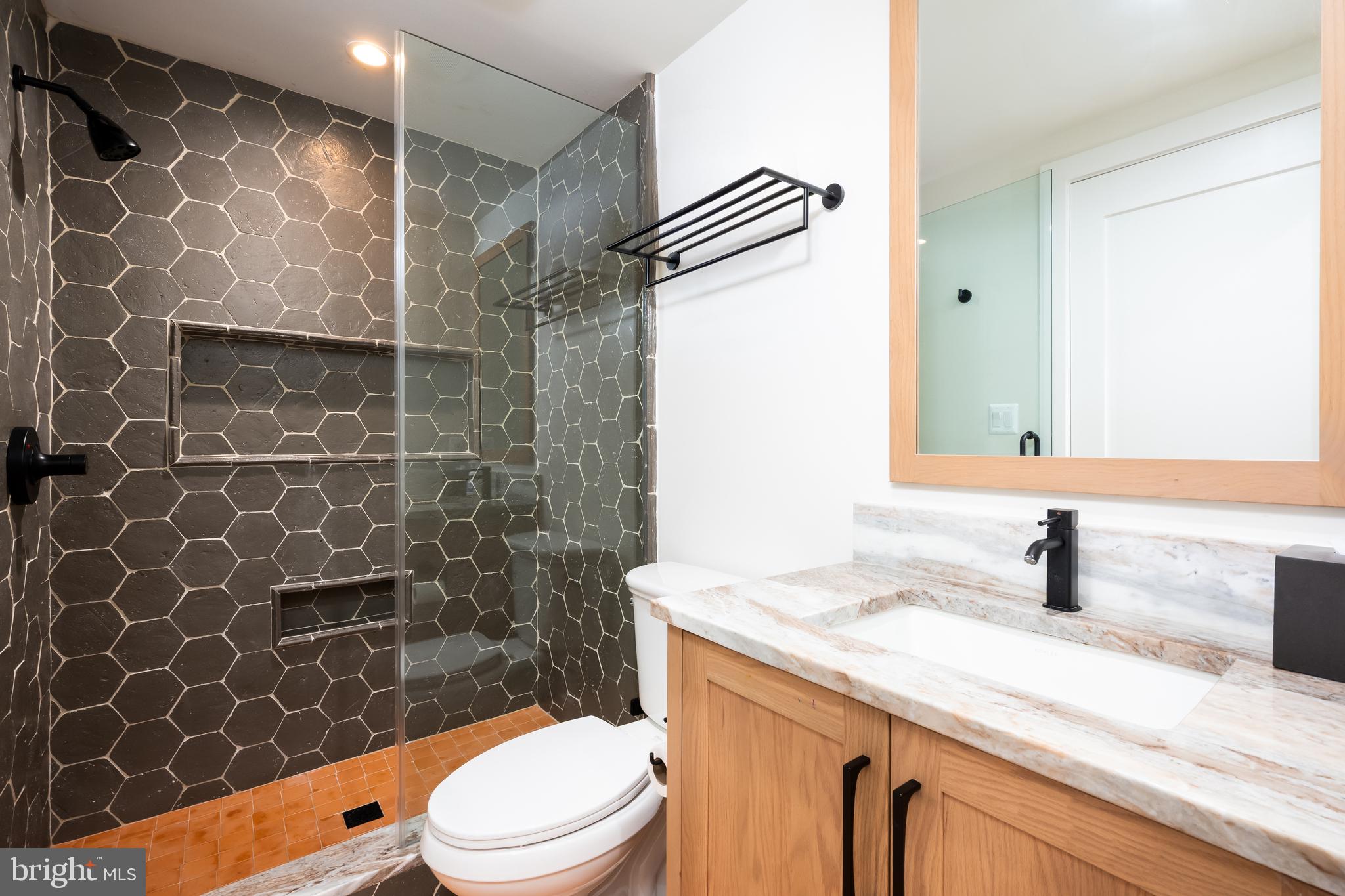 COUNTRY CLUB HILLS - Residential