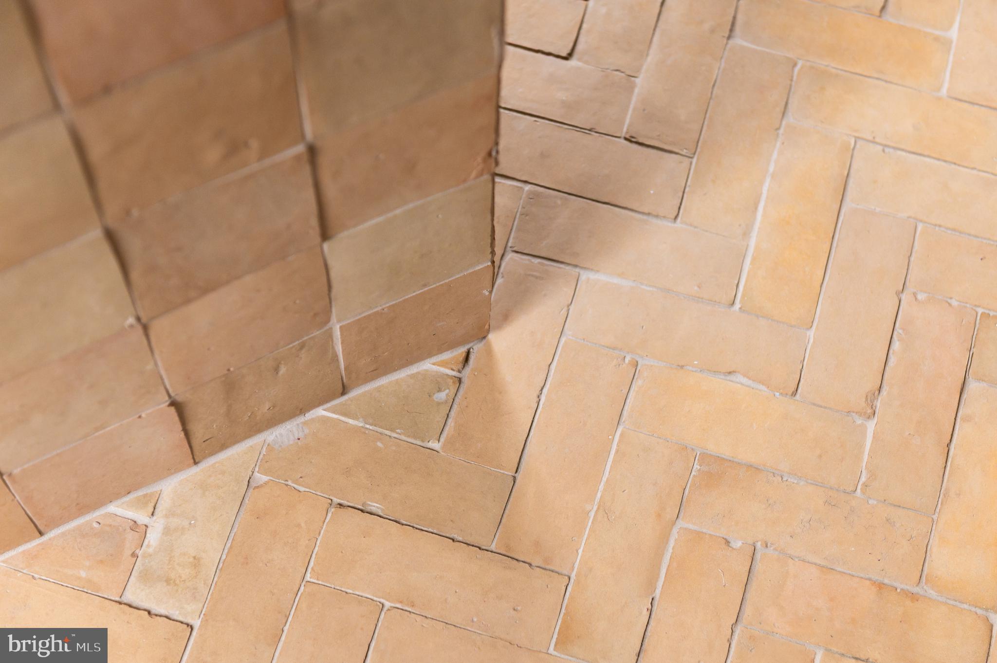 COUNTRY CLUB HILLS - Residential