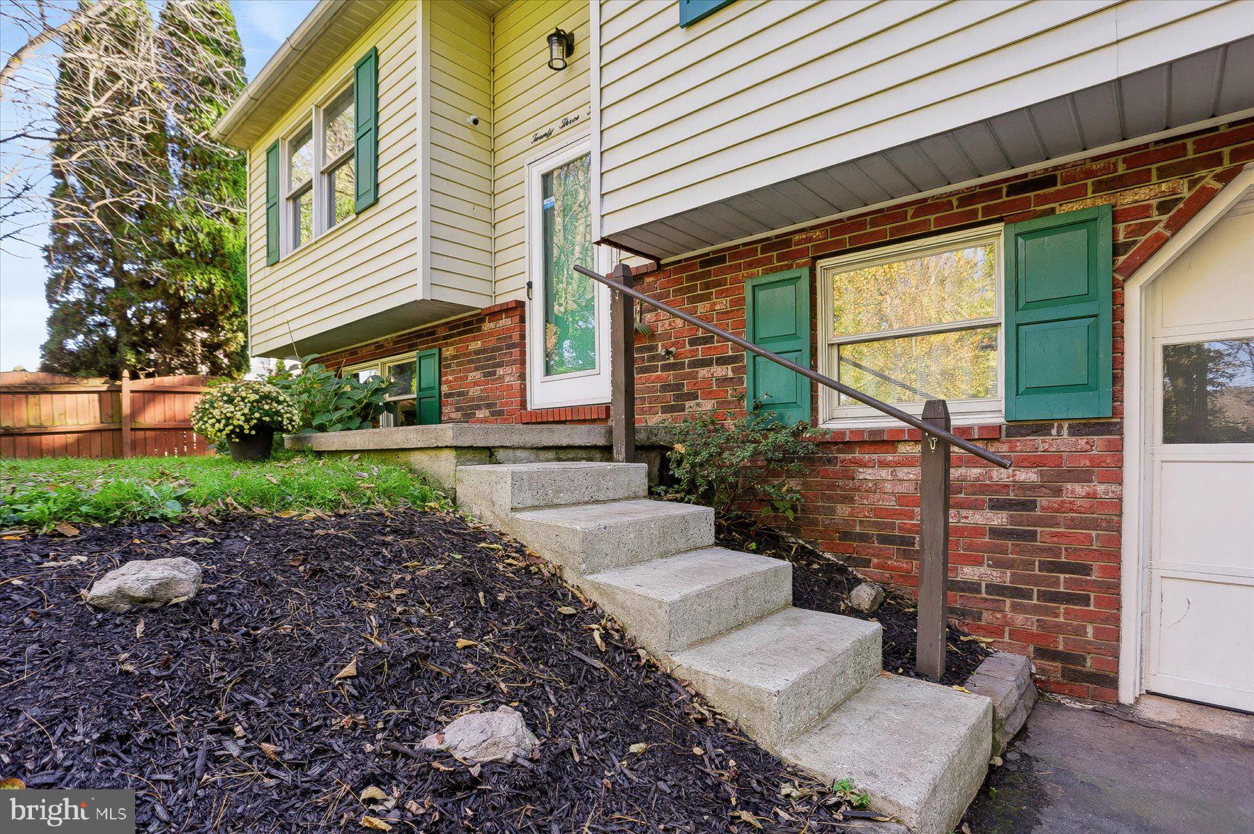2330 S 5TH STREET