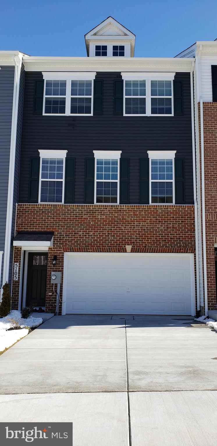Brand new,Never lived in,Excellent 3 level town home in Westview South community with 3 bedrooms,2.5 baths, & 2-car garage,2270 sq feet of living space! Kitchen includes granite counters, maple cabinetry & stainless steel appliances.Hardwood floors on entire main living level.Large master Bedroom with ceramic bath features dual vanities,granite and large walk-in shower.Convenient laundry on bedroom level.Enjoy yard space and beautiful common area in the rear, as well as a deck off the dining room. Amenities include pool, clubhouse with fitness center, and walking trails. Show & Rent today