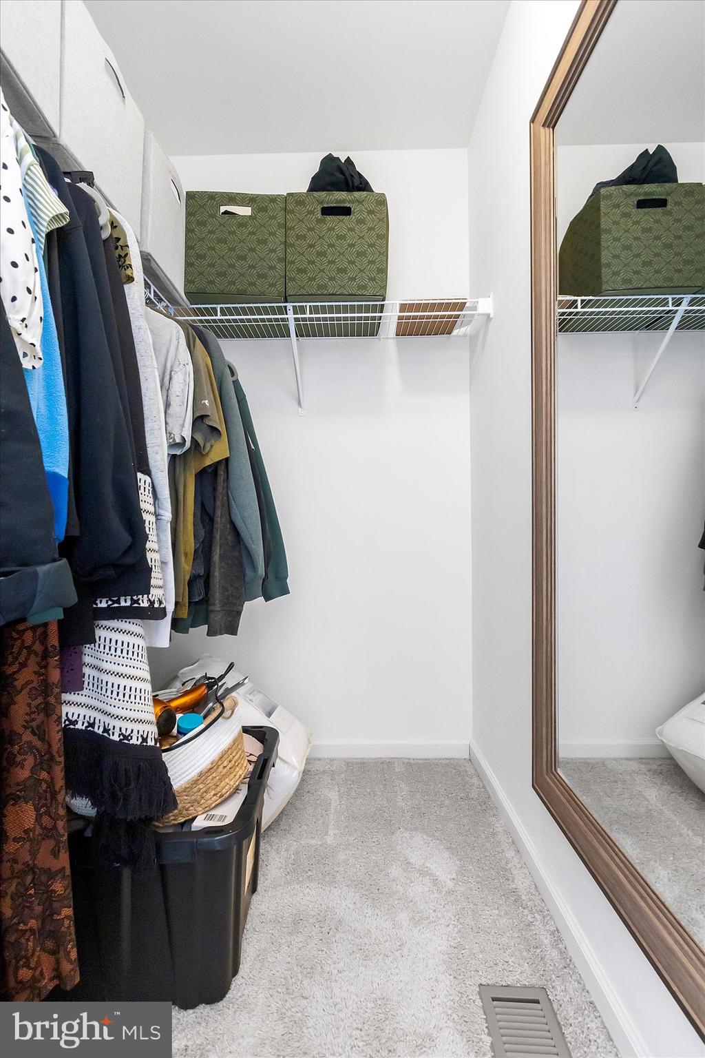 WHISPERING PINES - Residential