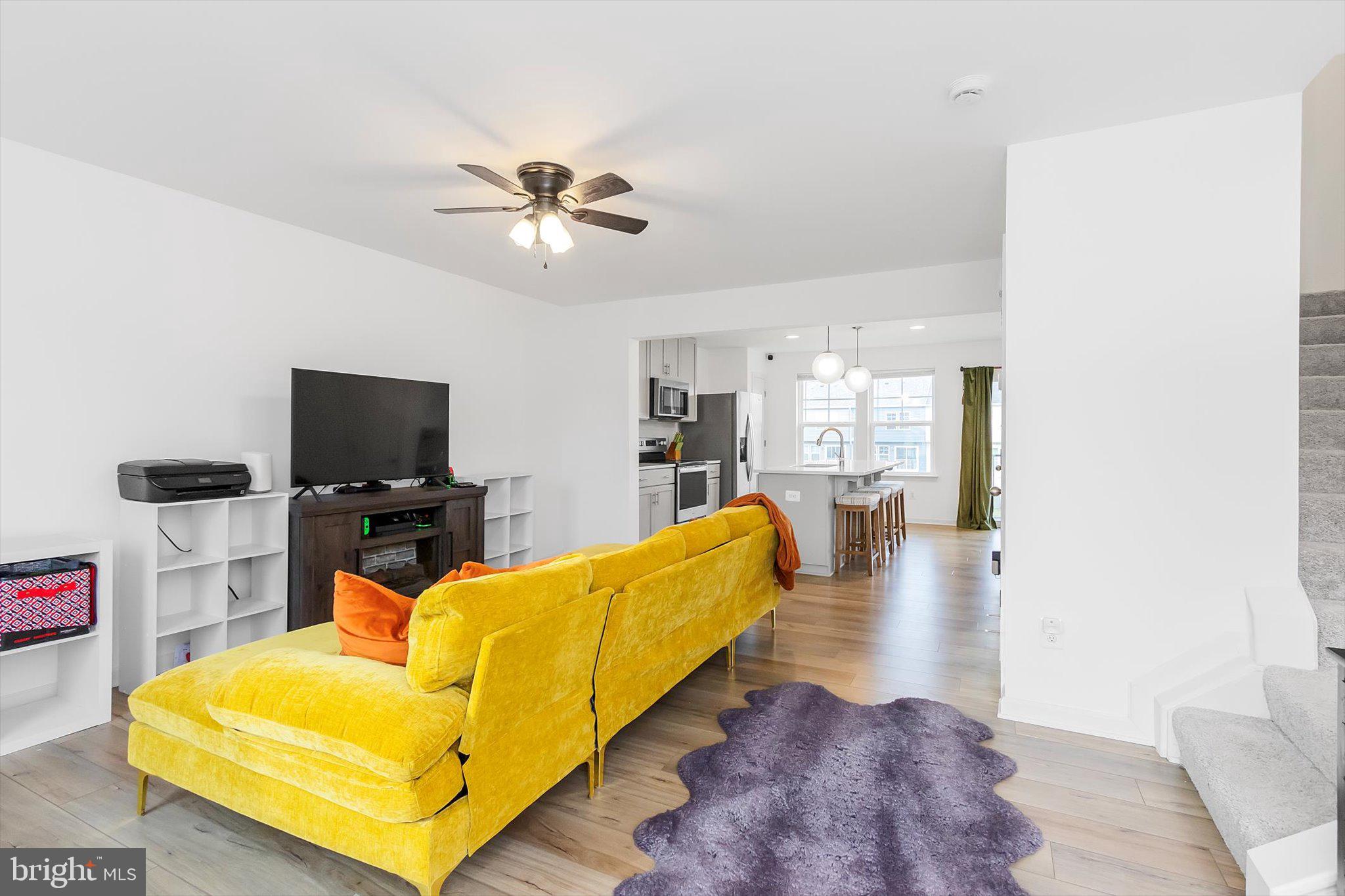 WHISPERING PINES - Residential