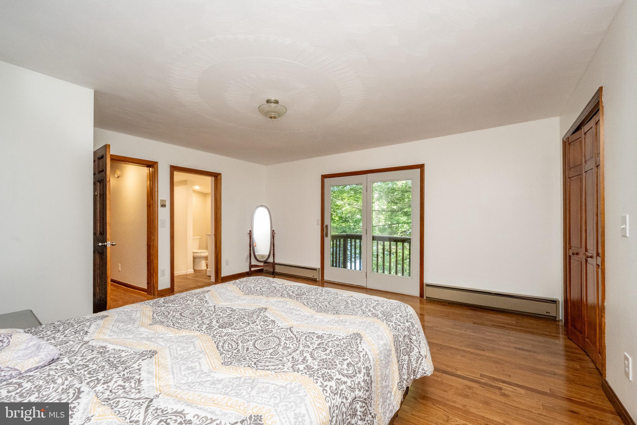 LAKE SHORE DRIVE - Residential