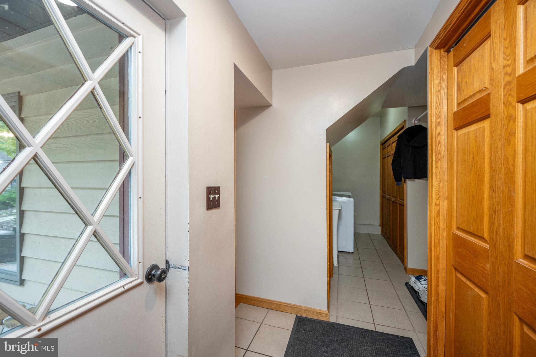 LAKE SHORE DRIVE - Residential