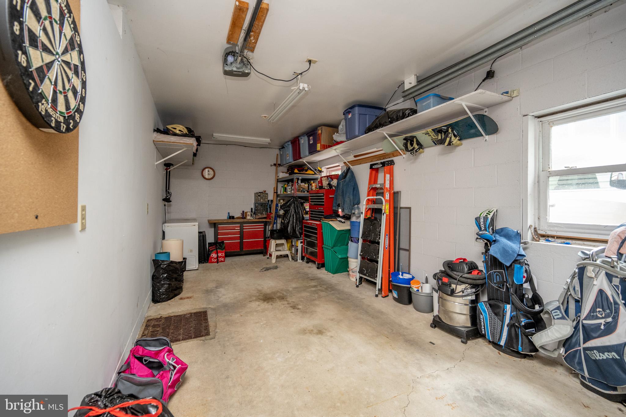 LAKE SHORE DRIVE - Residential