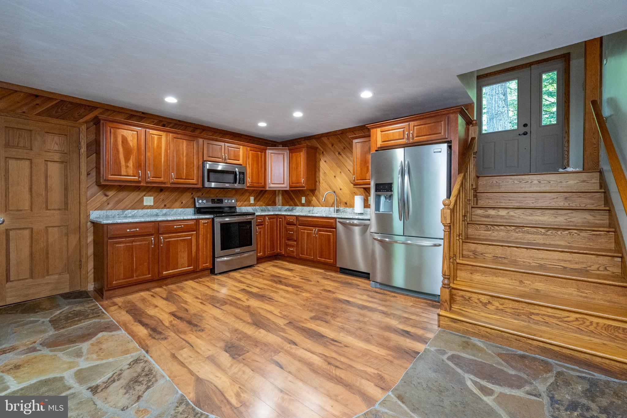 LAKE SHORE DRIVE - Residential