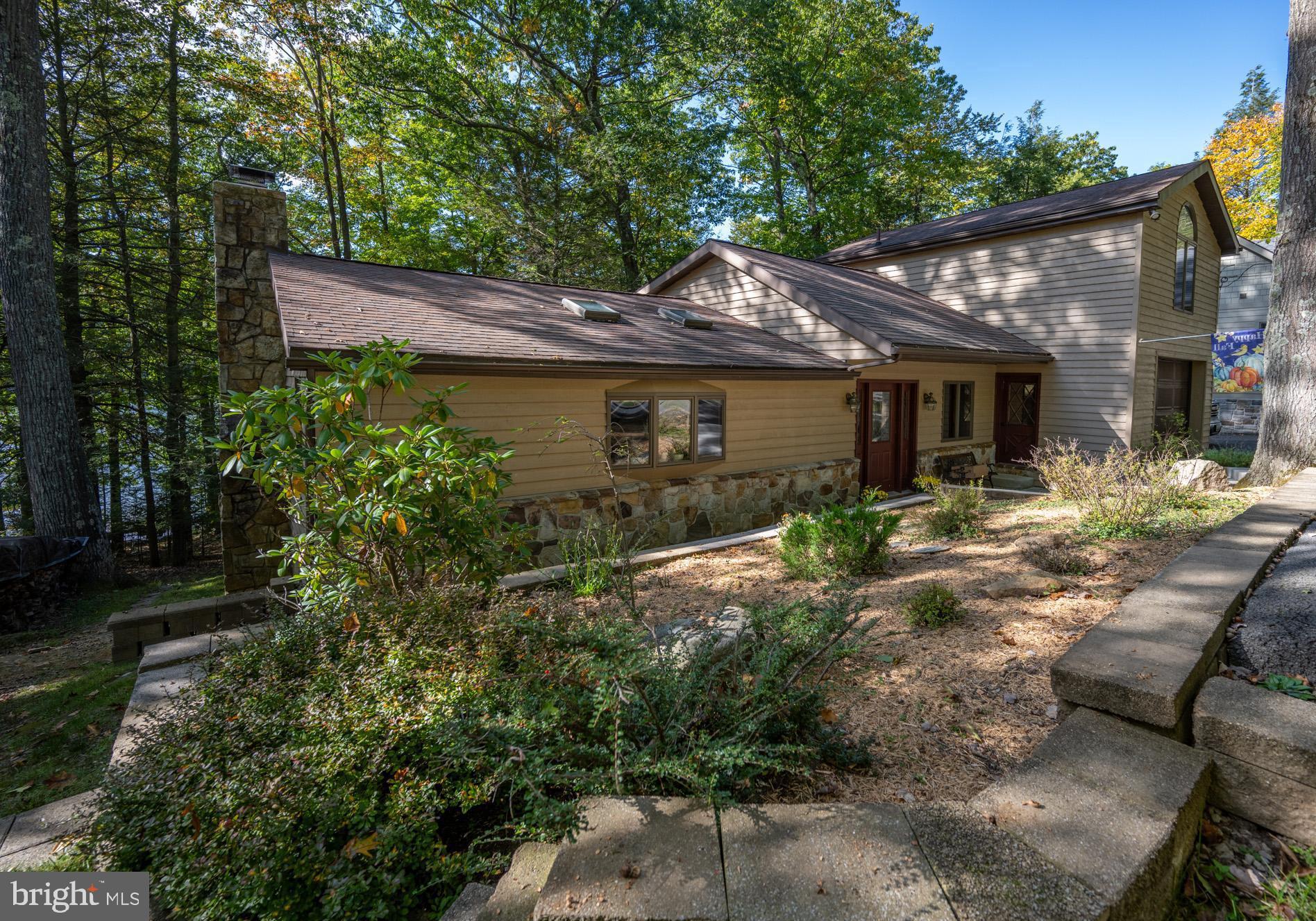 LAKE SHORE DRIVE - Residential