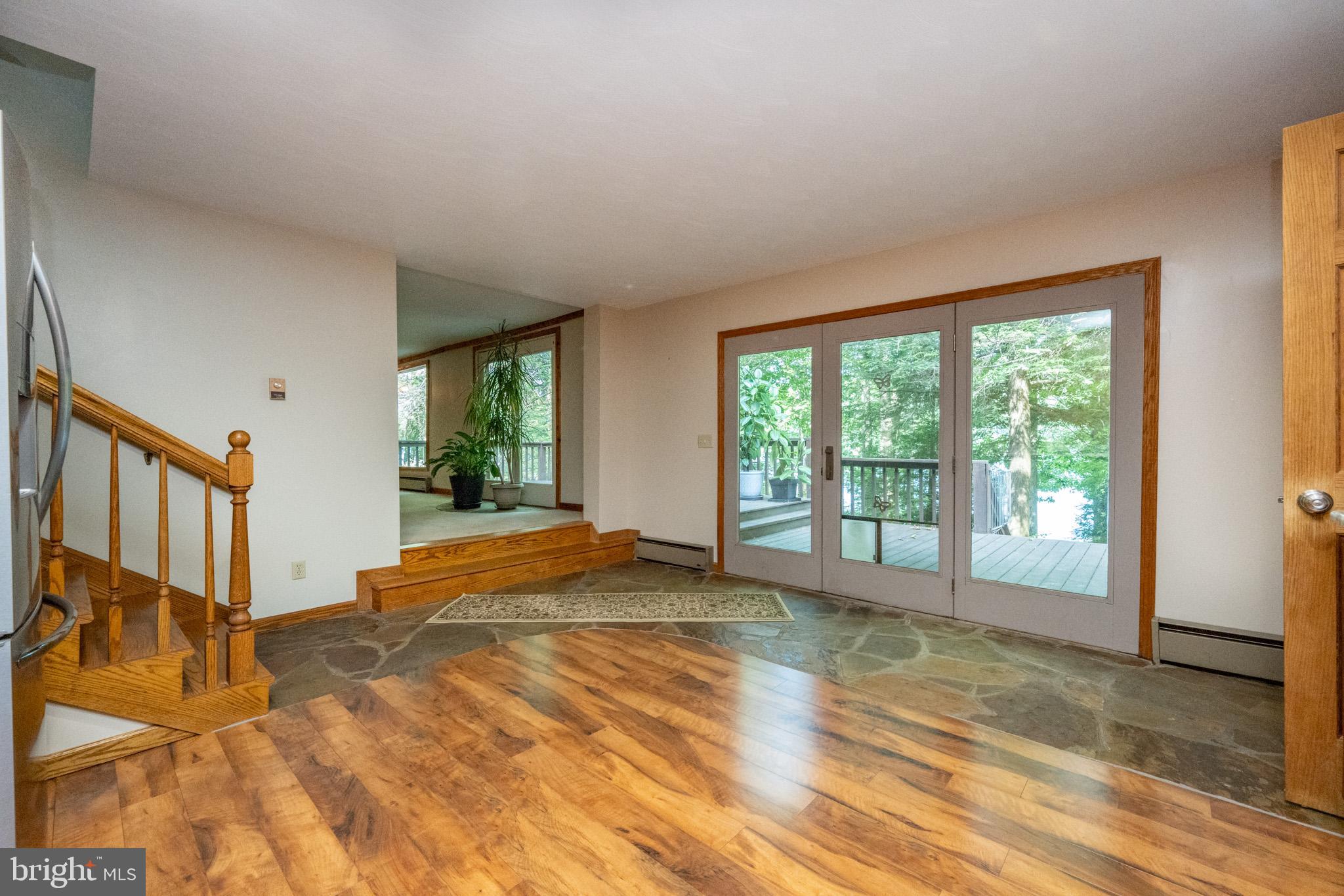 LAKE SHORE DRIVE - Residential